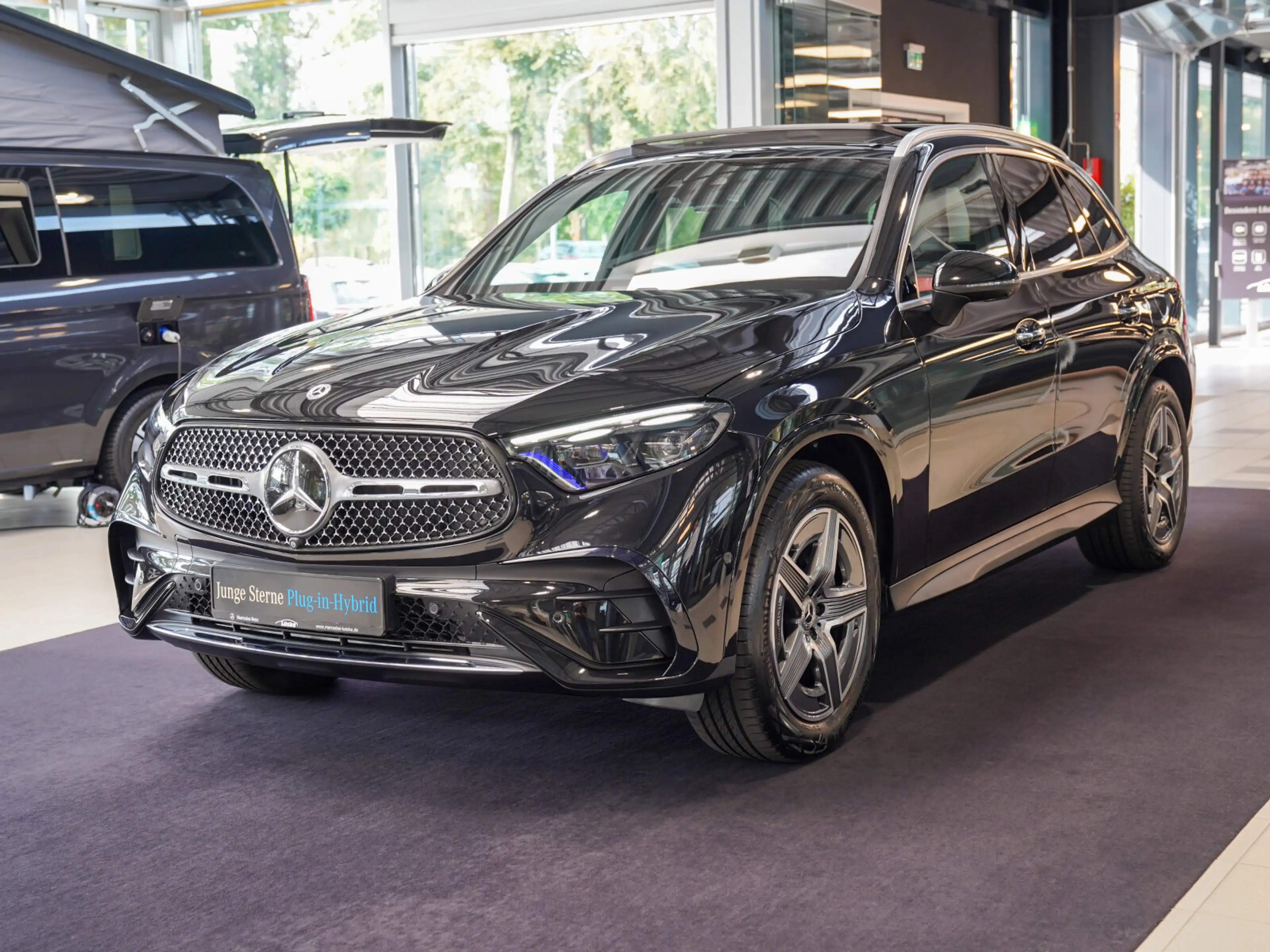 Mercedes-Benz GLC 300 de 4M AMG Line powerrot AIR NP: 102.778€ — photo 8