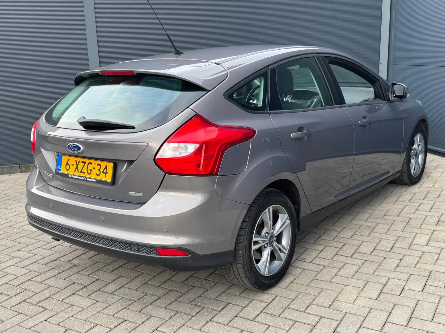 Ford Focus 1.0 EcoBoost Edition / Navi / Nap / Pdc Braun - 2
