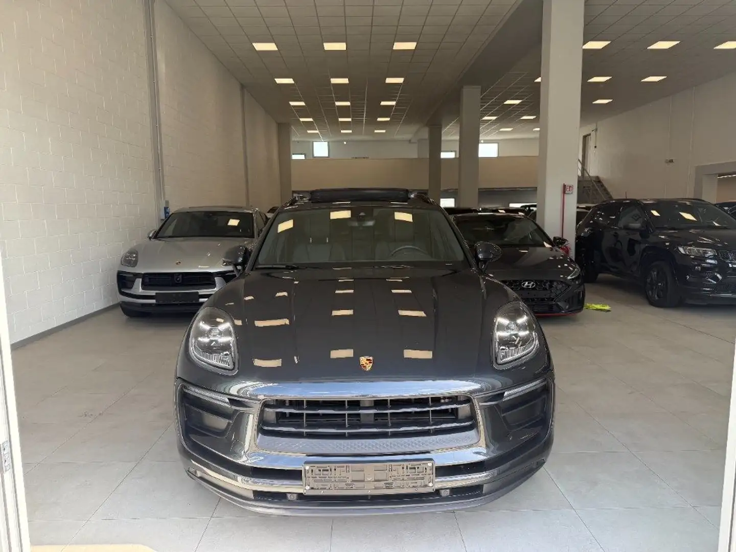Porsche Macan 2.0 Grigio - 1