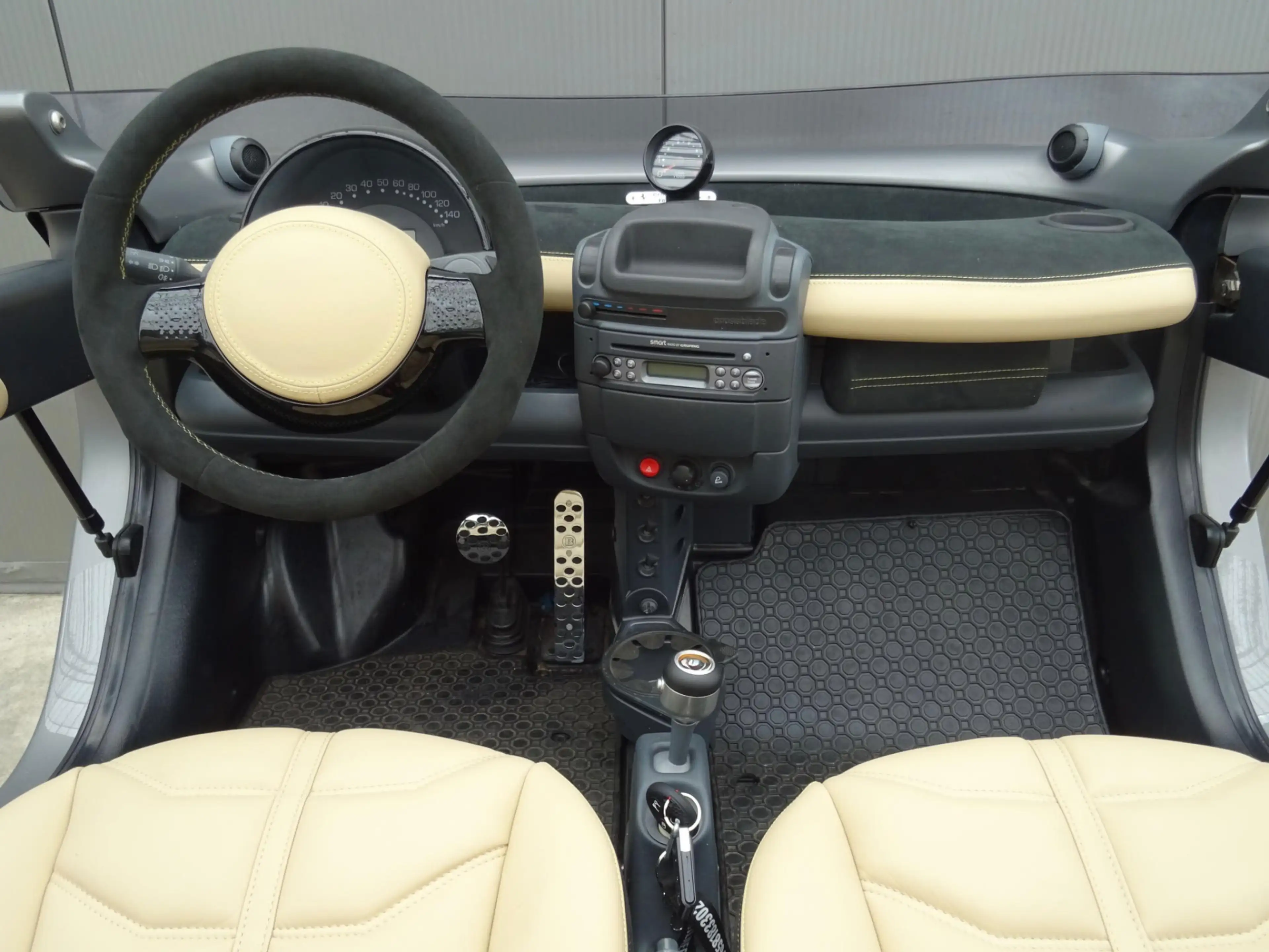 smart crossblade Micro compact car smart crossblade * UNIEK DESIGN — photo 9