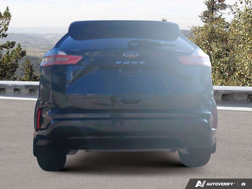 2024 Ford Edge ST Line — photo 4