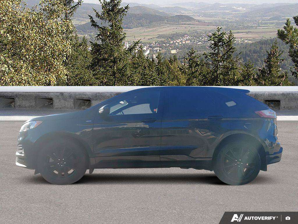 2024 Ford Edge ST Line — photo 2