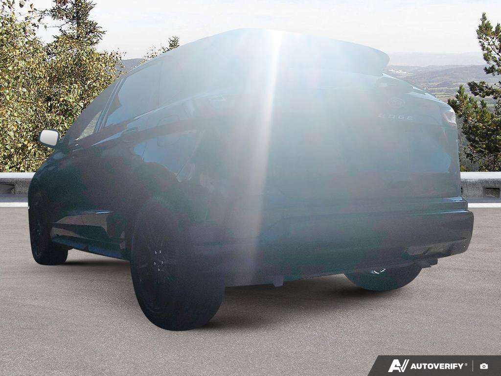 2024 Ford Edge ST Line — photo 3