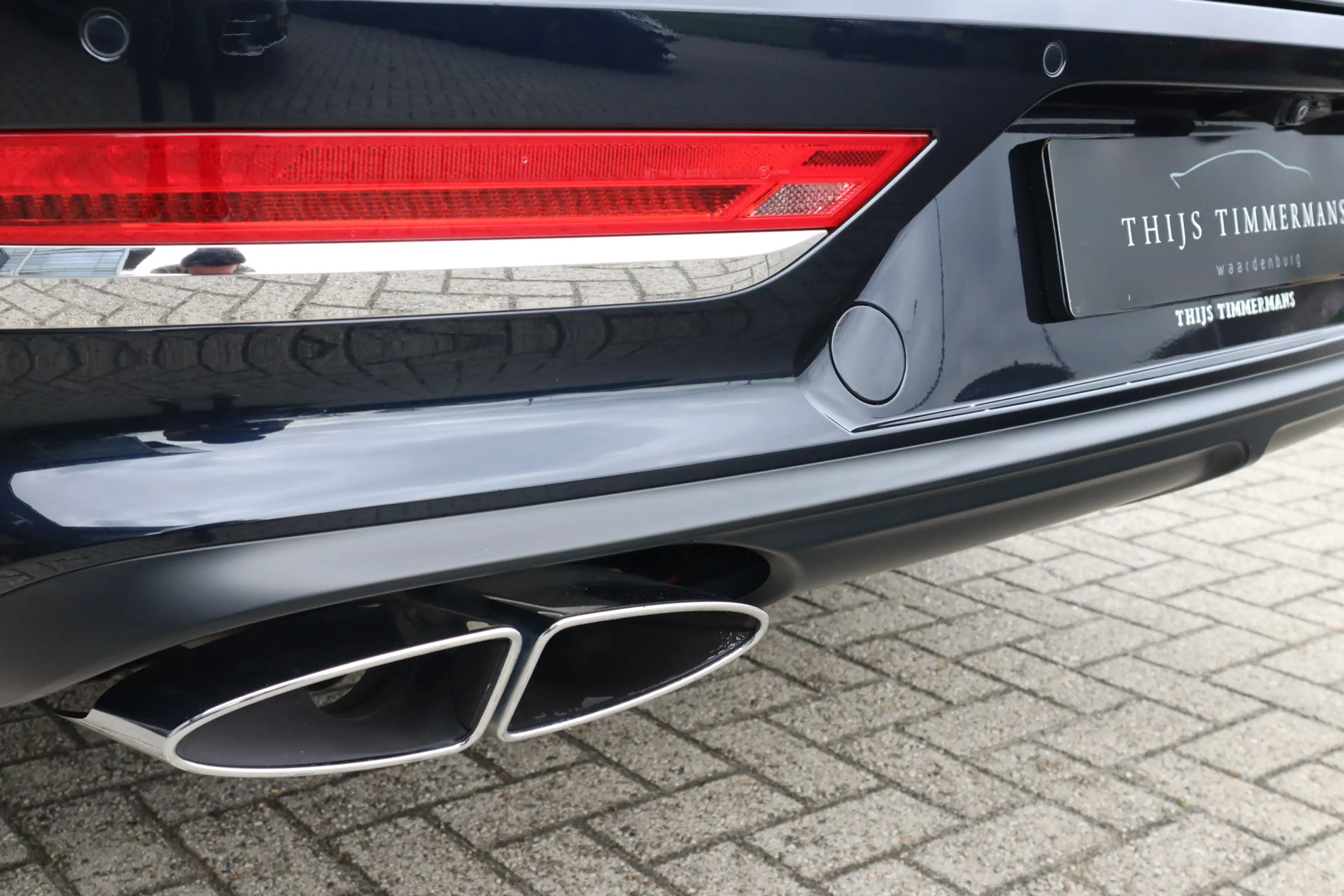 Bentley Bentayga 4.0 V8 Azure | Mulliner, Naim Audio, Massage, Nach — photo 7