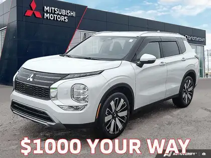 White 2026 Mitsubishi Outlander SUV / Crossover Front-Wheel Drive 