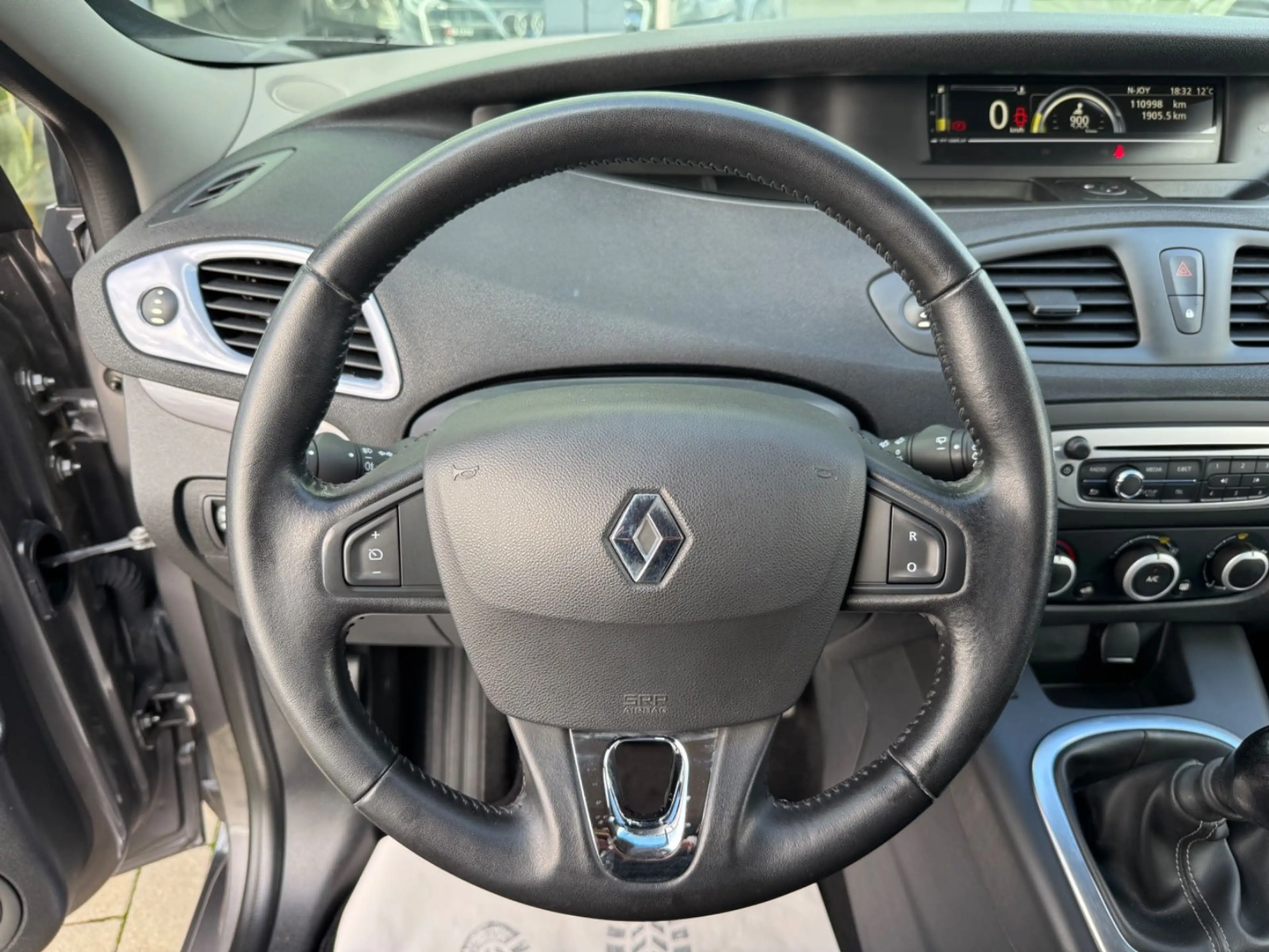 Renault Scenic III 1.5 dCi Limited — photo 13