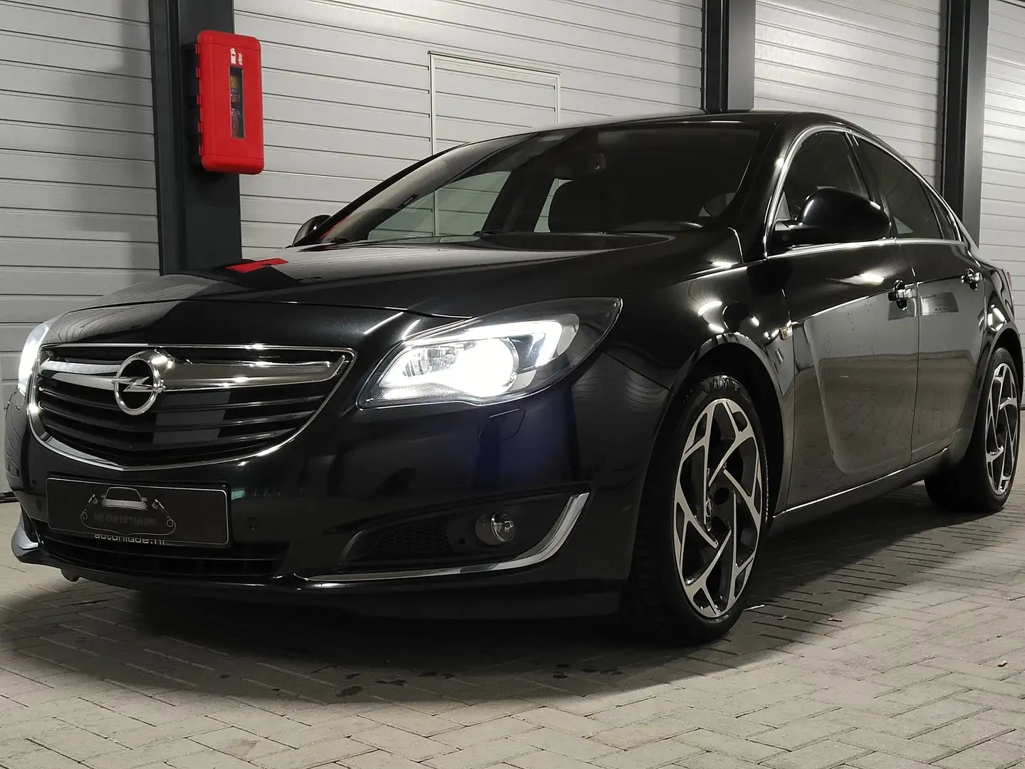 Opel Insignia Insignia 2.0 T Innovation Zwart - 1