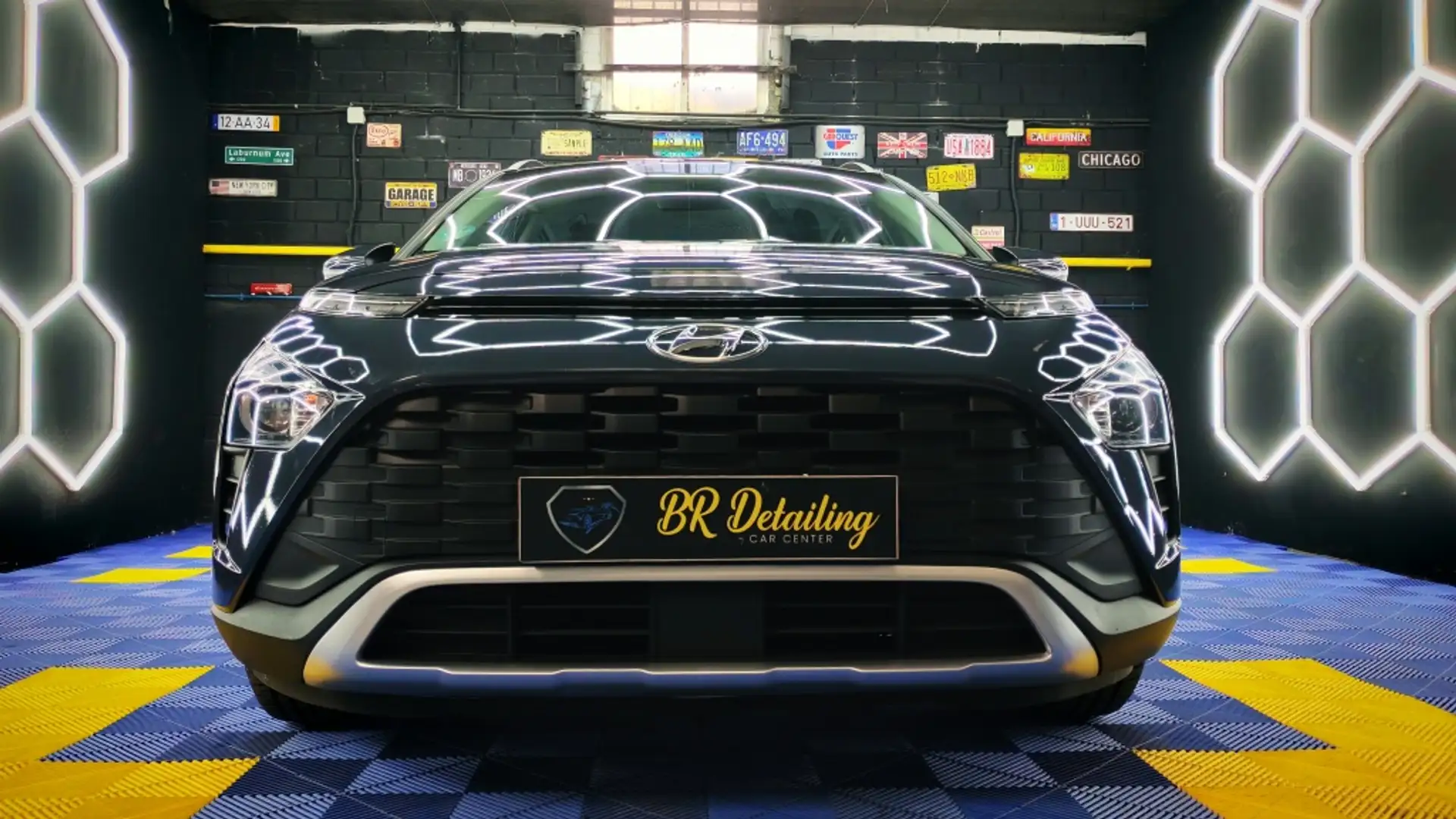 Hyundai BAYON 1.2 MPI Klass Plateado - 2