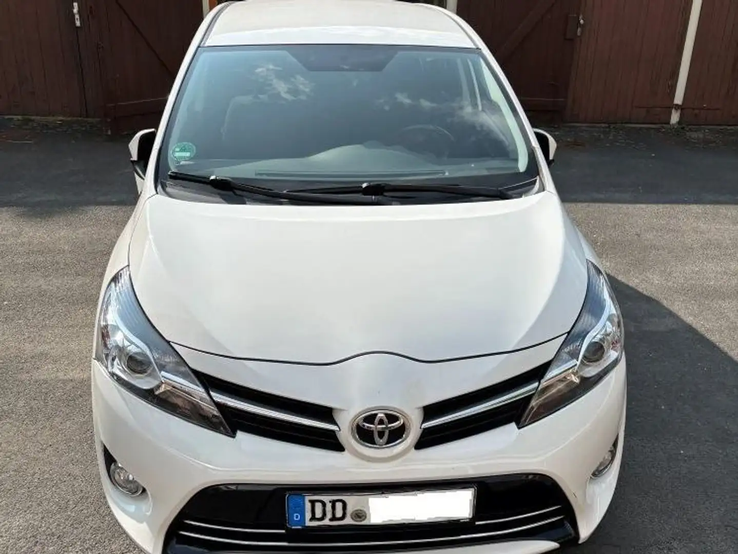 Toyota Verso Verso 1.6 5-Sitzer Blanc - 2