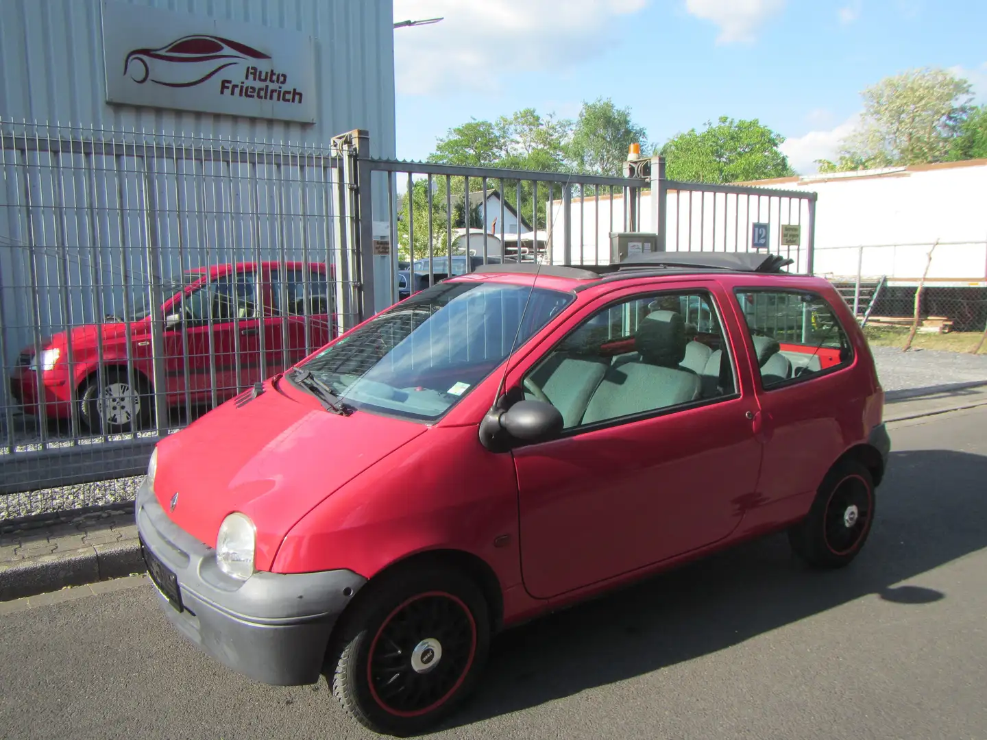 Renault Twingo 1.2 Authentique Red - 1