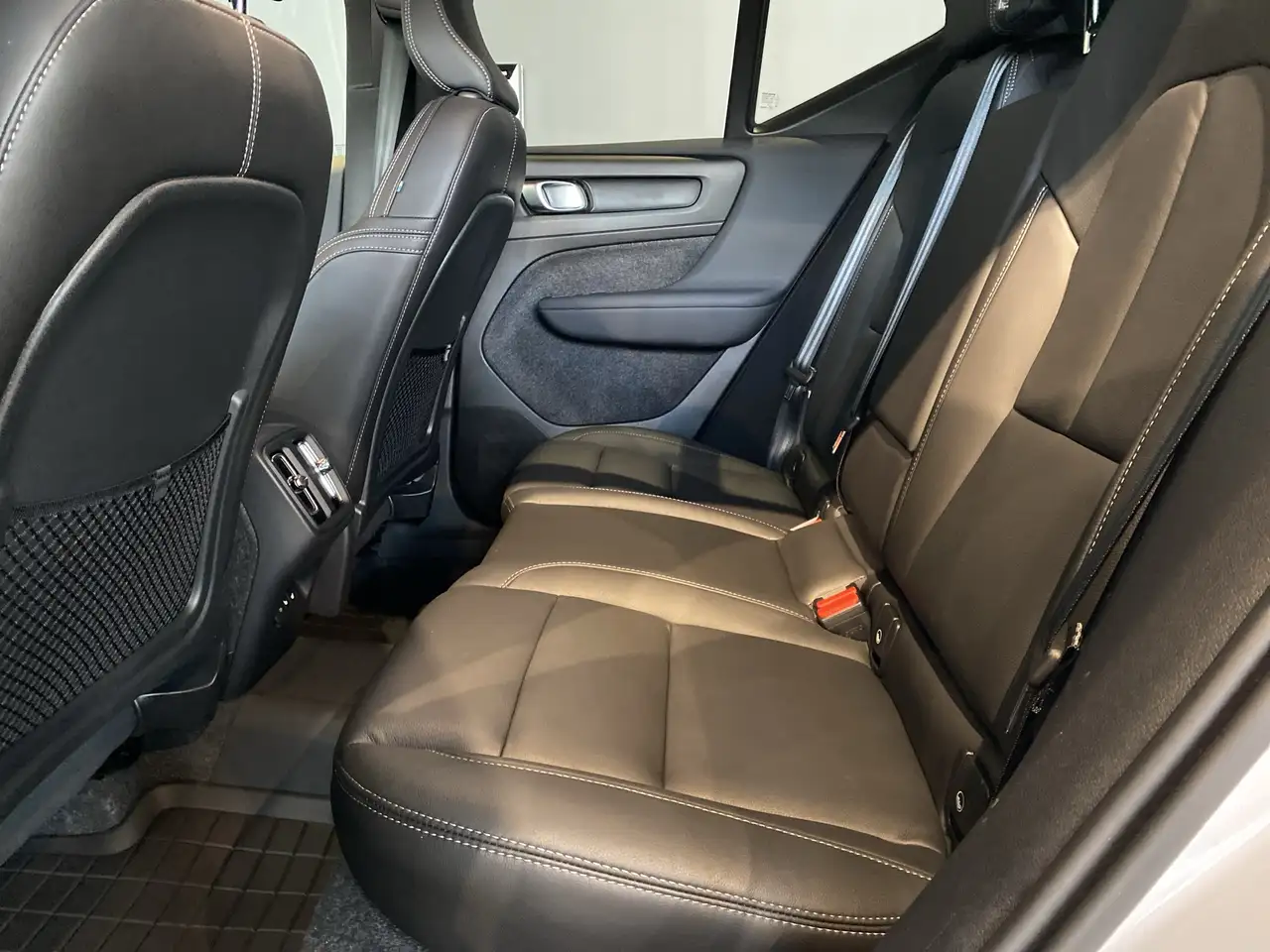 Volvo XC40 снимка Volvo XC40