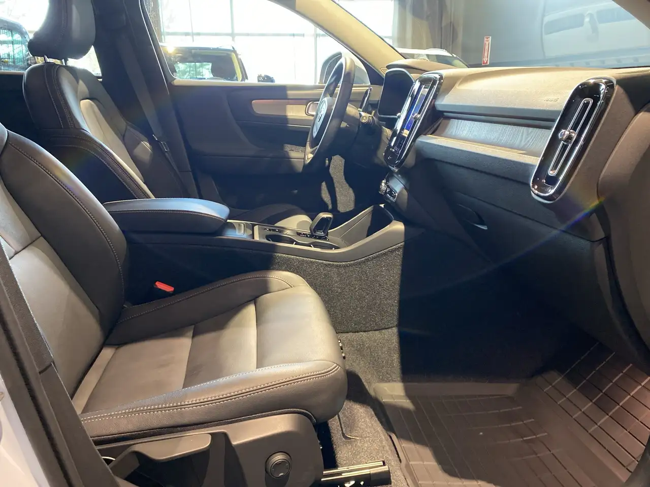 Volvo XC40 снимка Volvo XC40