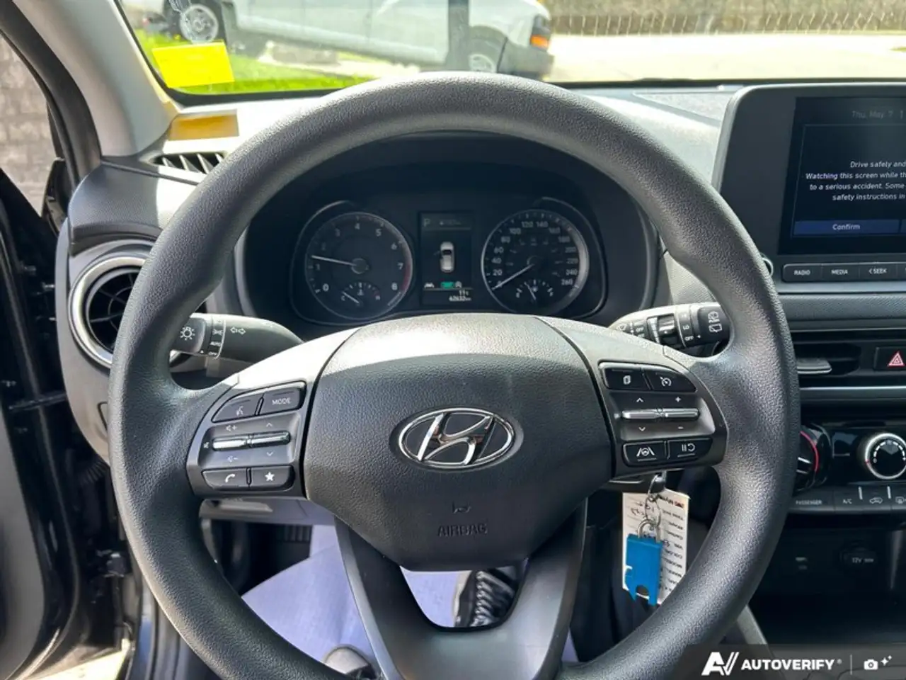 Hyundai KONA снимка Hyundai KONA