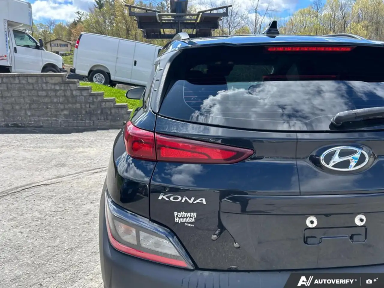 Hyundai KONA снимка Hyundai KONA