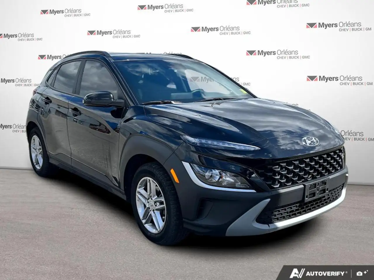 Hyundai KONA снимка Hyundai KONA