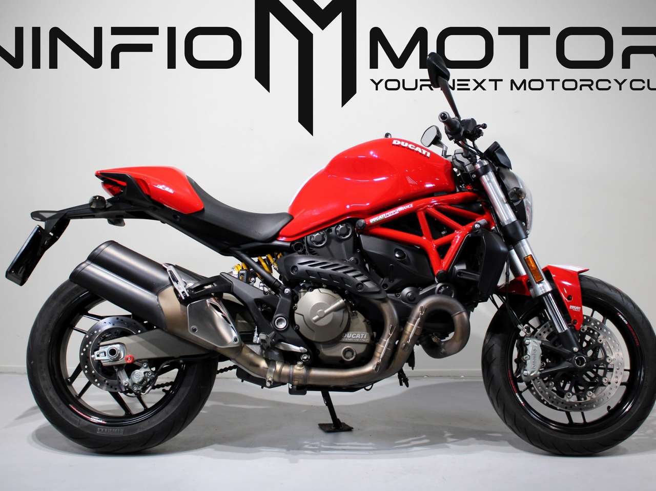 Ducati Monster 821 STRIPE