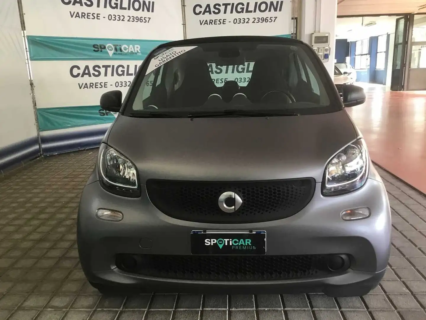 smart forTwo Youngster 1.0 70 cv - usata Grigio - 2
