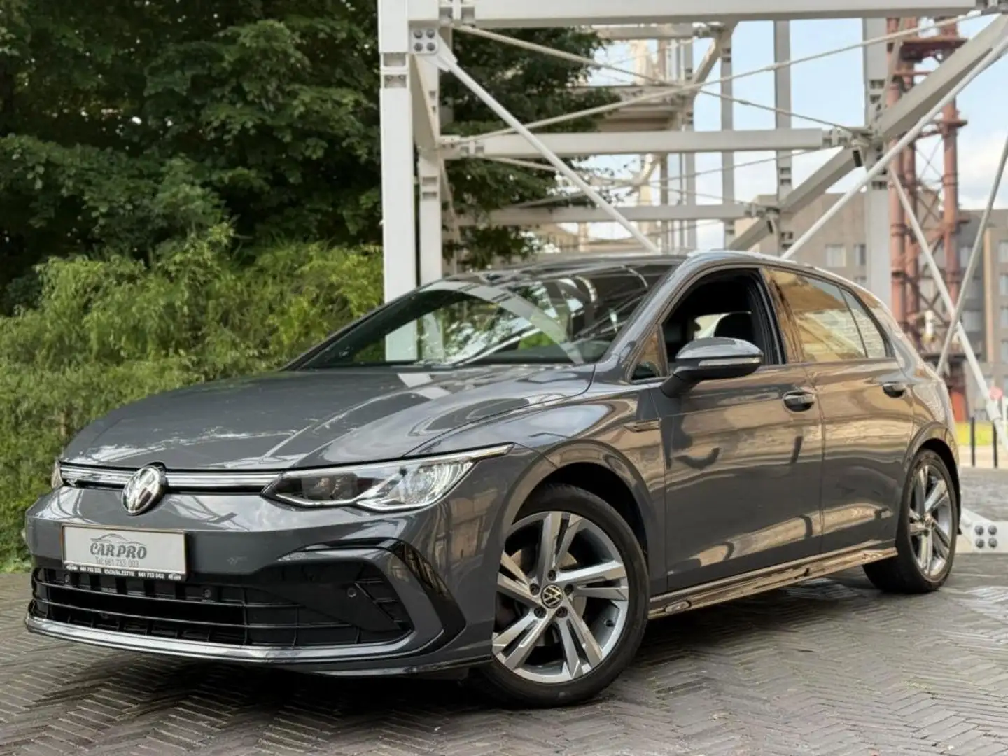 Volkswagen Golf VIII R LINE Grau - 1