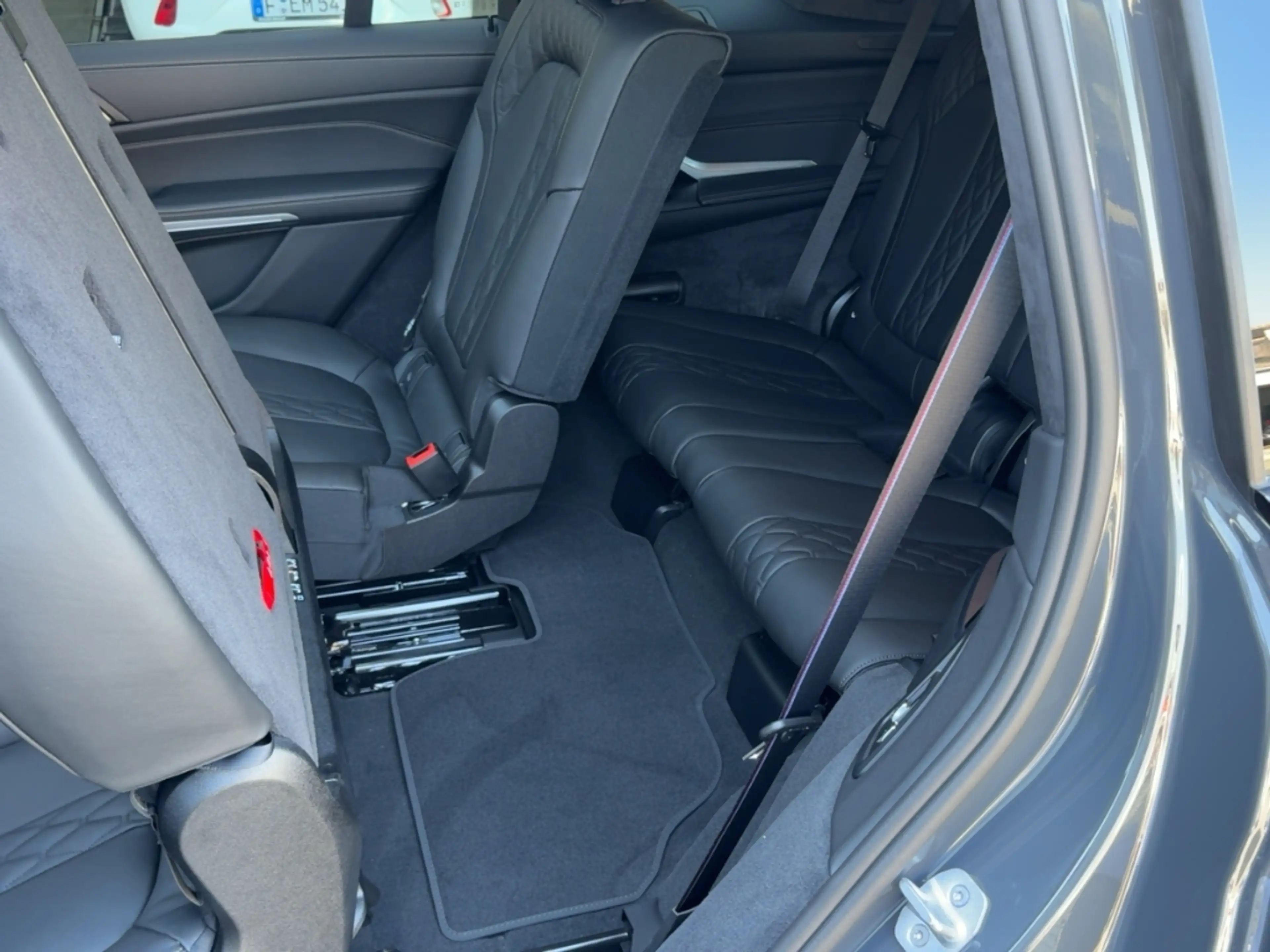 BMW X7 xDrive 40d Sportpaket HUD Luftfederung Niveau Stan — photo 14