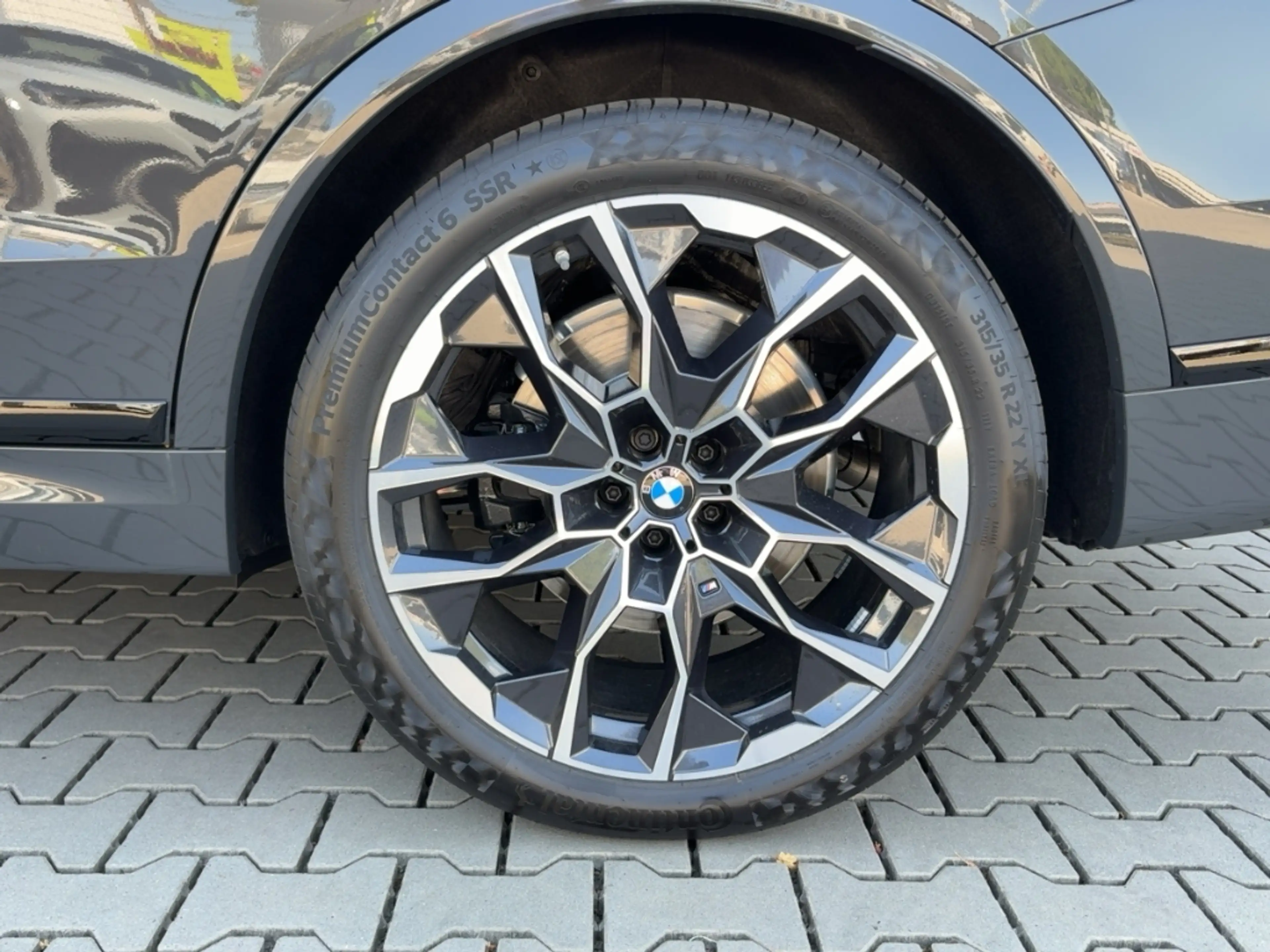 BMW X7 xDrive 40d Sportpaket HUD Luftfederung Niveau Stan — photo 13