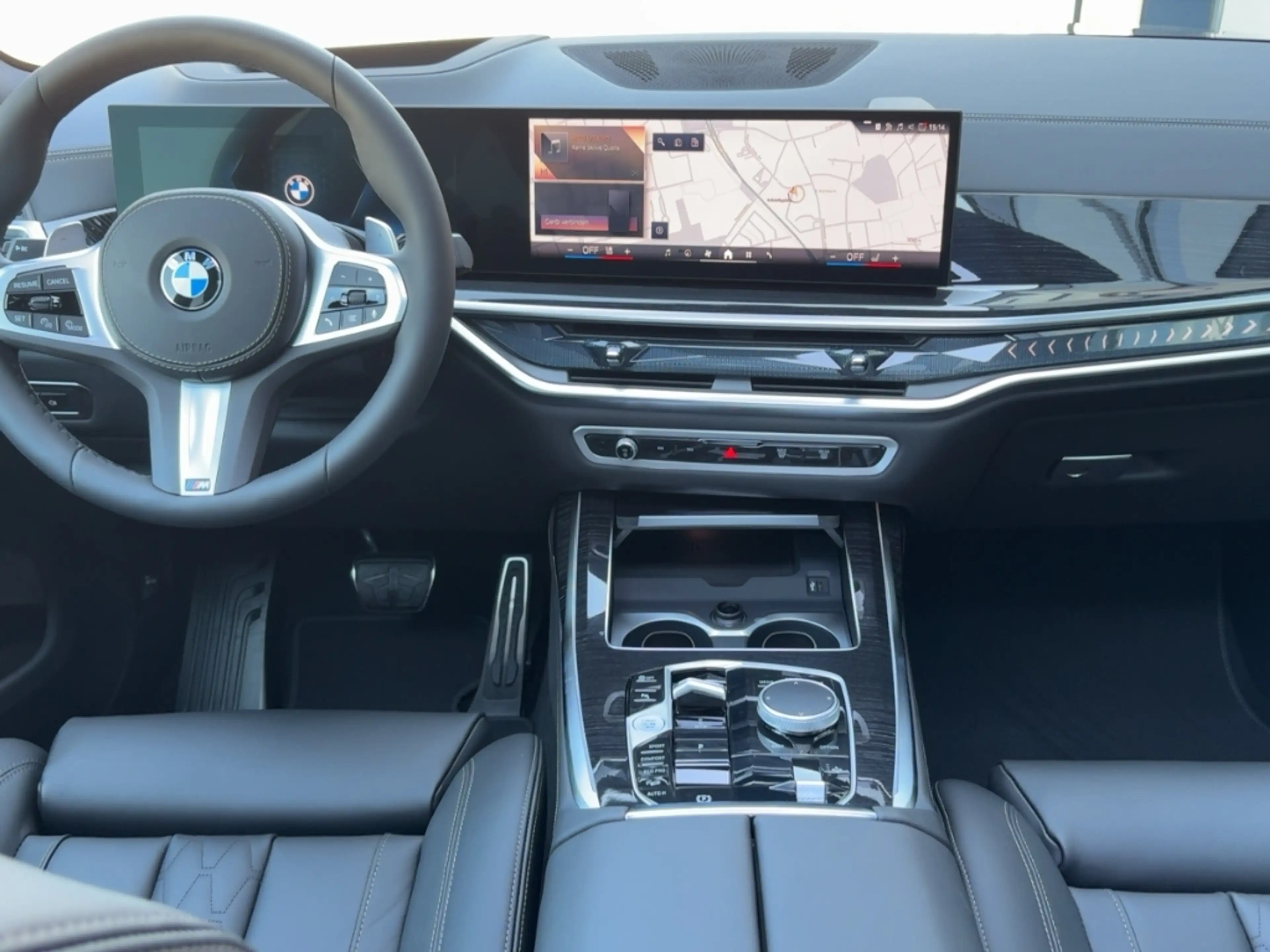 BMW X7 xDrive 40d Sportpaket HUD Luftfederung Niveau Stan — photo 8