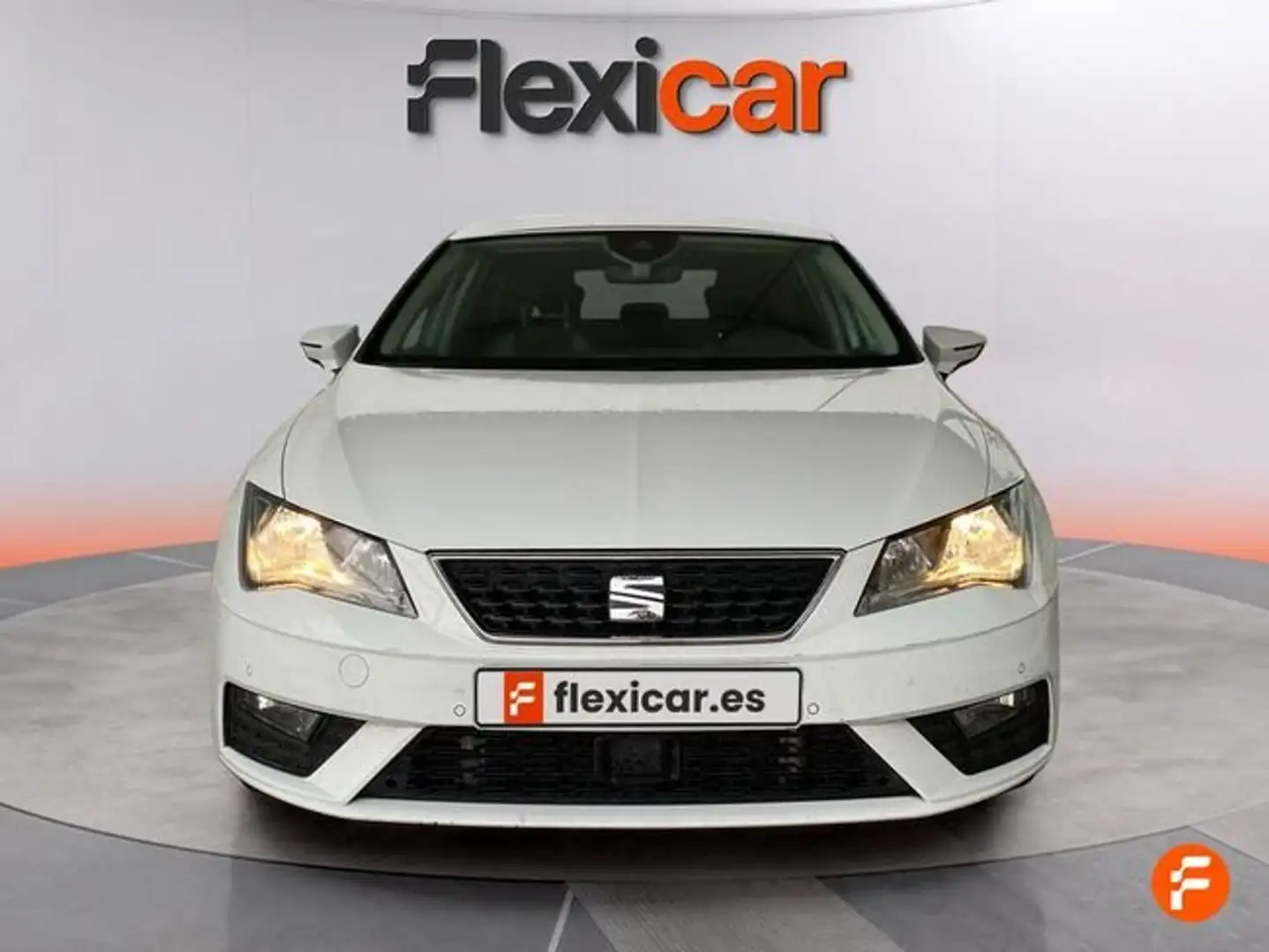 SEAT Leon ST 1.5 TSI S&S Style 130 Blanco - 2