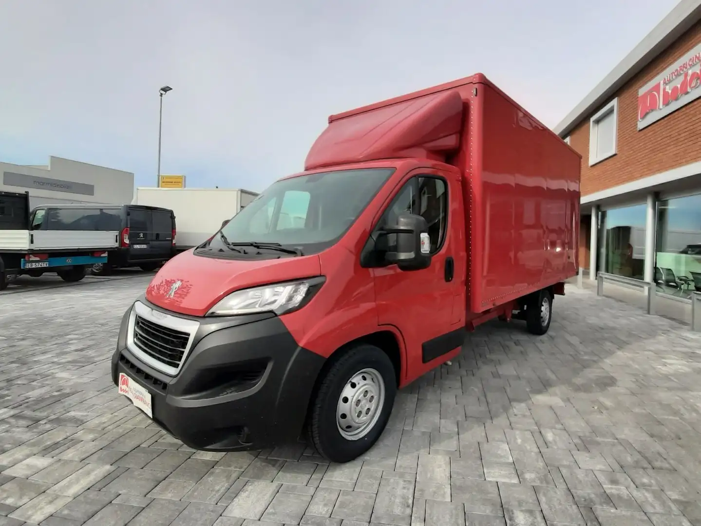 Peugeot Boxer 435 ONNICAR 2.2 140CV L4 CENTINATO CASSONATO Red - 1