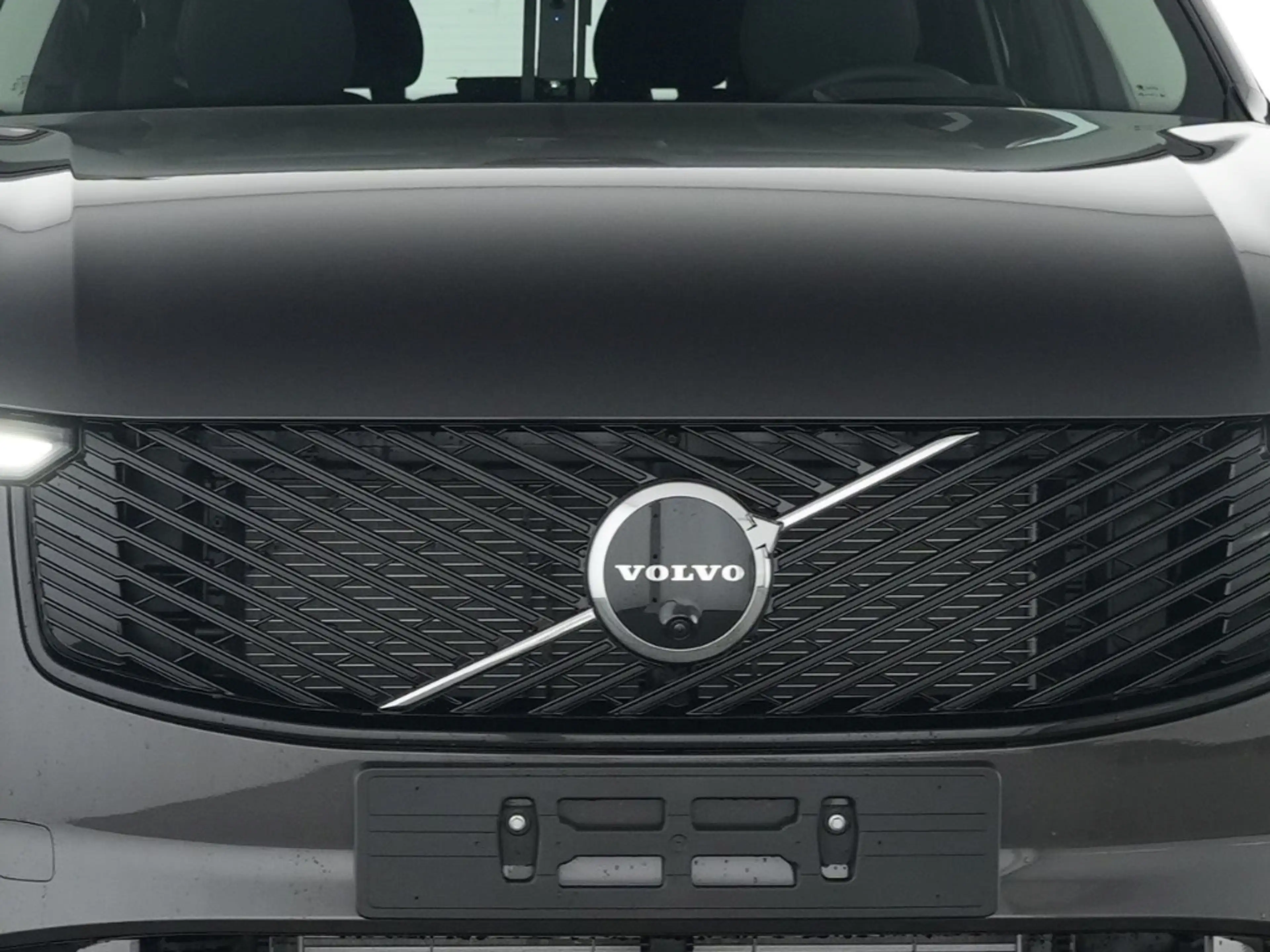 Volvo XC90 T8 AWD Plus Dark Recharge Plug-In Hybrid 7-Sitzer — photo 5