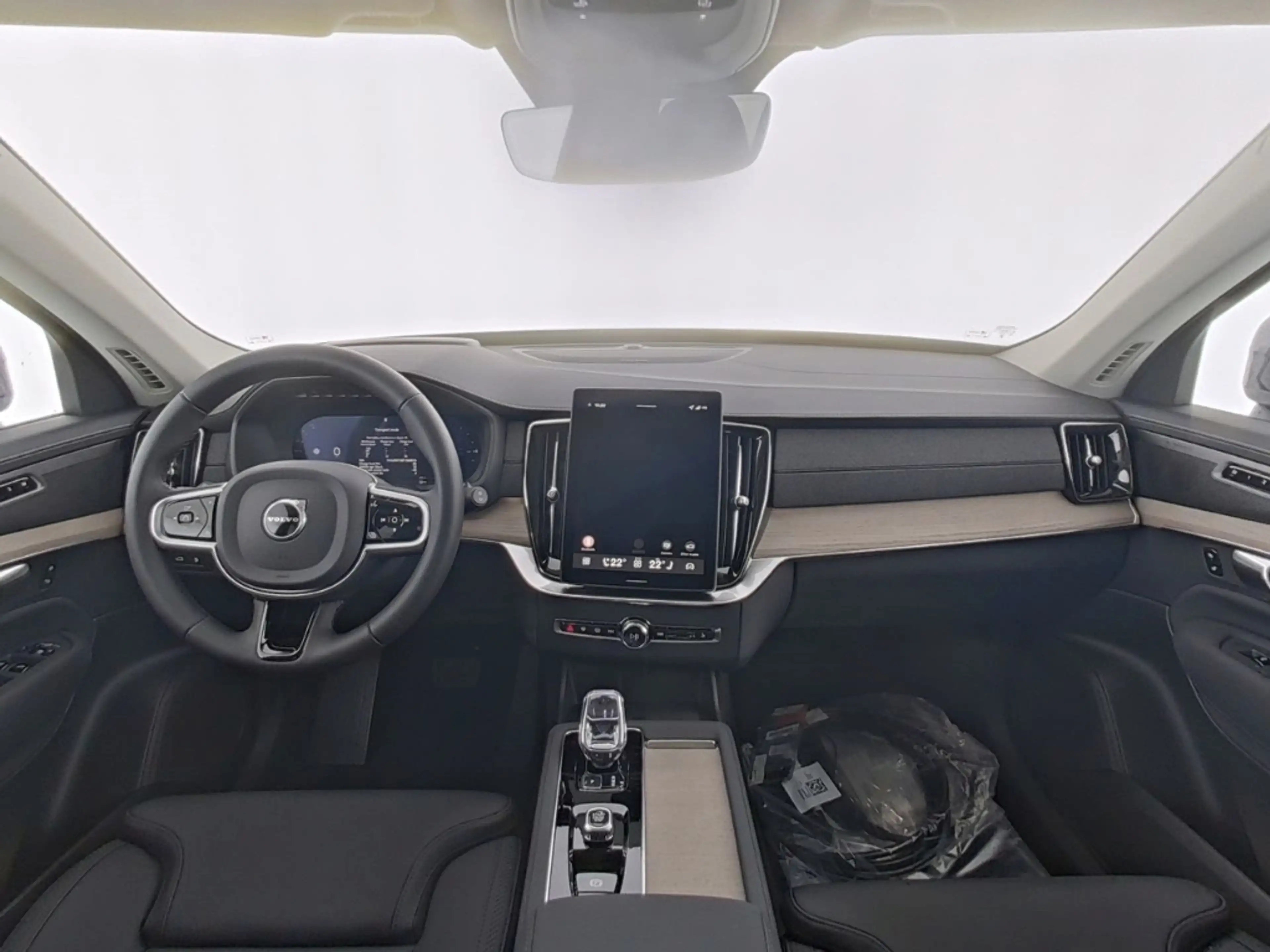 Volvo XC90 T8 AWD Plus Dark Recharge Plug-In Hybrid 7-Sitzer — photo 6