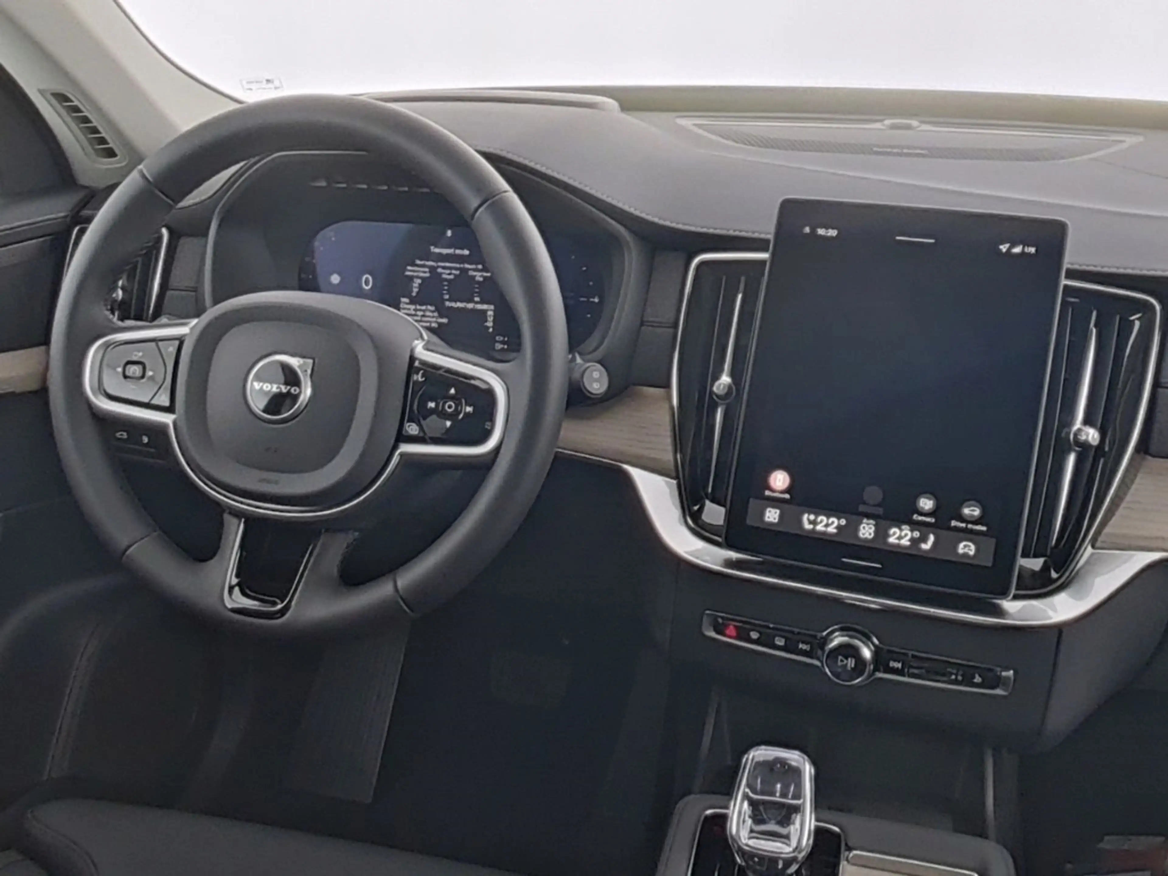 Volvo XC90 T8 AWD Plus Dark Recharge Plug-In Hybrid 7-Sitzer — photo 9