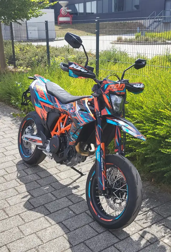 KTM 690 SMC R