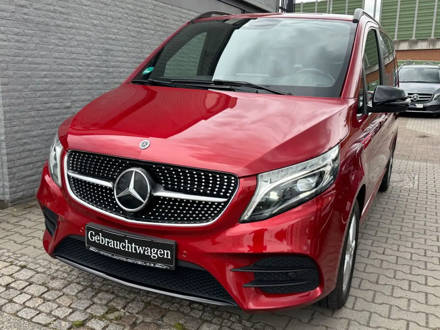 Mercedes-Benz V 300 d 4MATIC EDITION AMG LINE AIRMATIC 1.HAND Rouge - 1