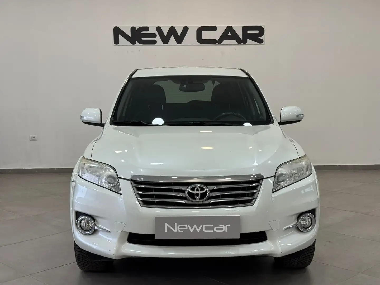 Toyota RAV 4 RAV4 Crossover 2.2 D-4D 150 CV Lounge Blanc - 2