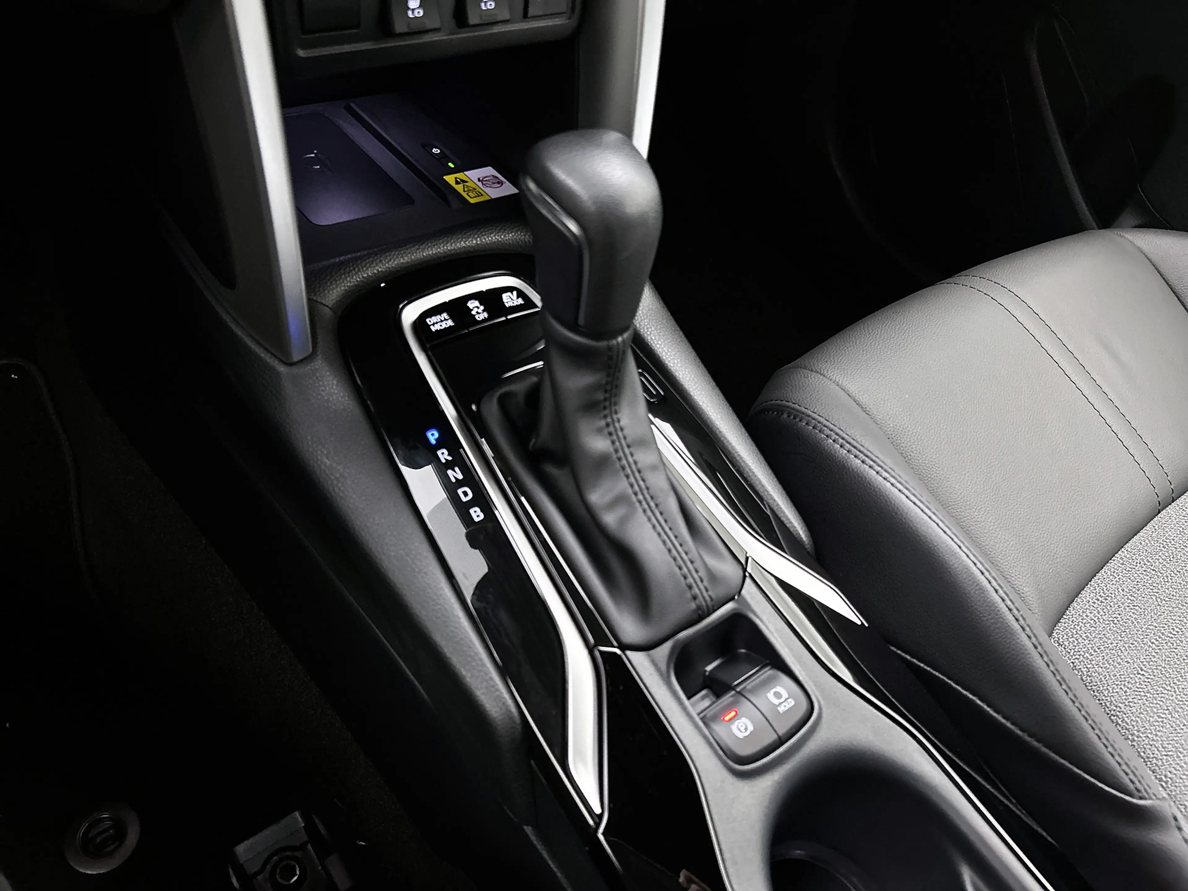 Toyota Corolla Cross Hybrid 140 Style | Premium Pack | BLS | PDC | Navi — photo 11