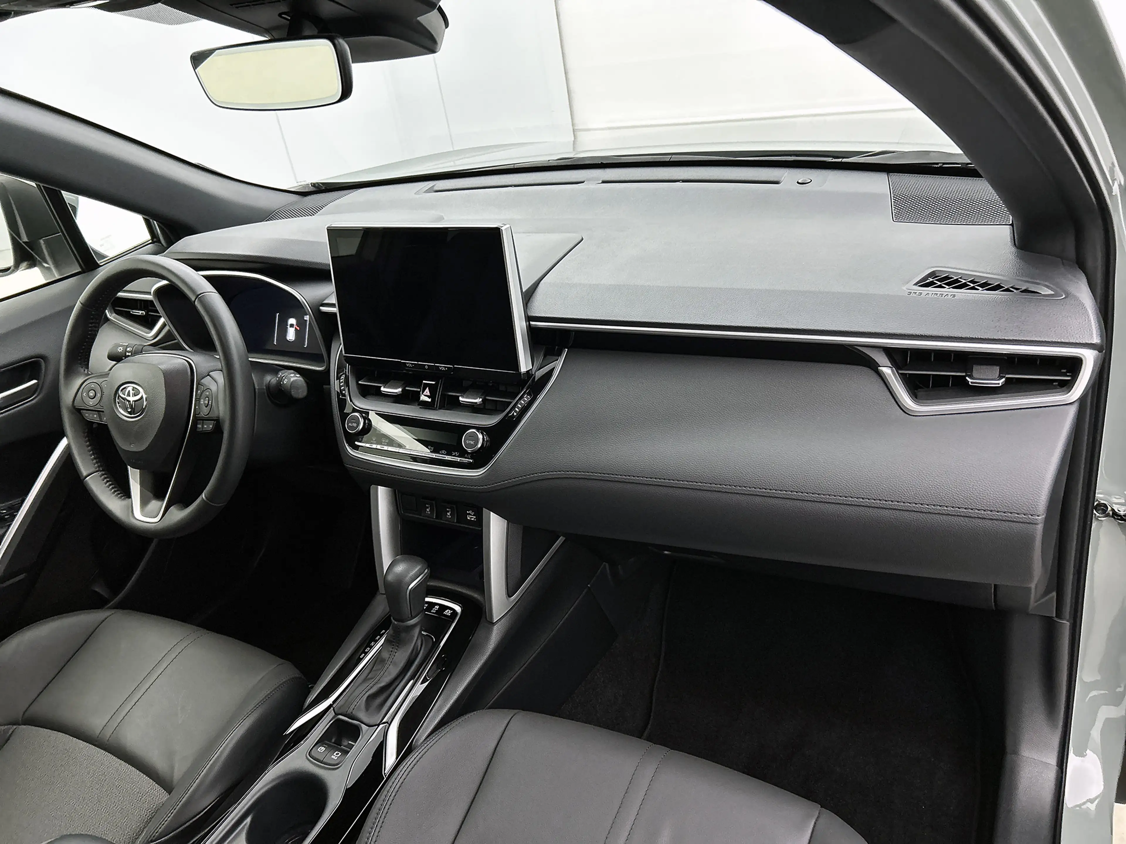 Toyota Corolla Cross Hybrid 140 Style | Premium Pack | BLS | PDC | Navi — photo 6