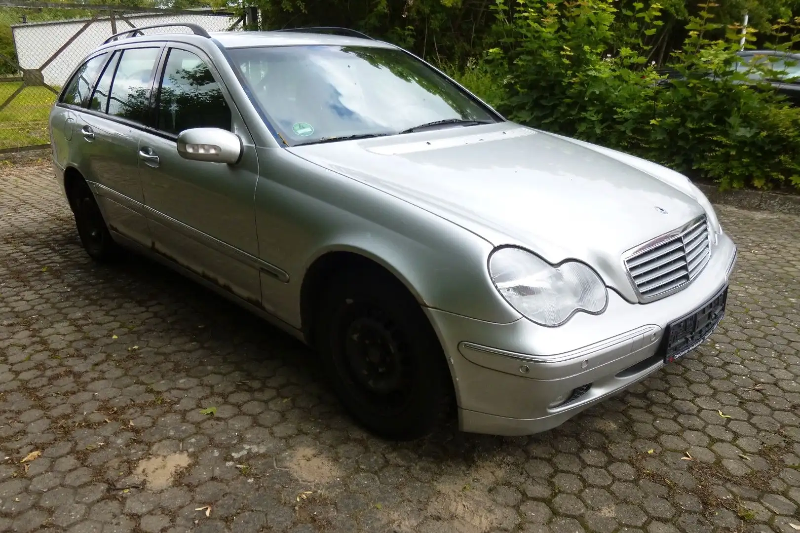 Mercedes-Benz C 180 KOMPRESSOR T ELEGANCE Plateado - 1