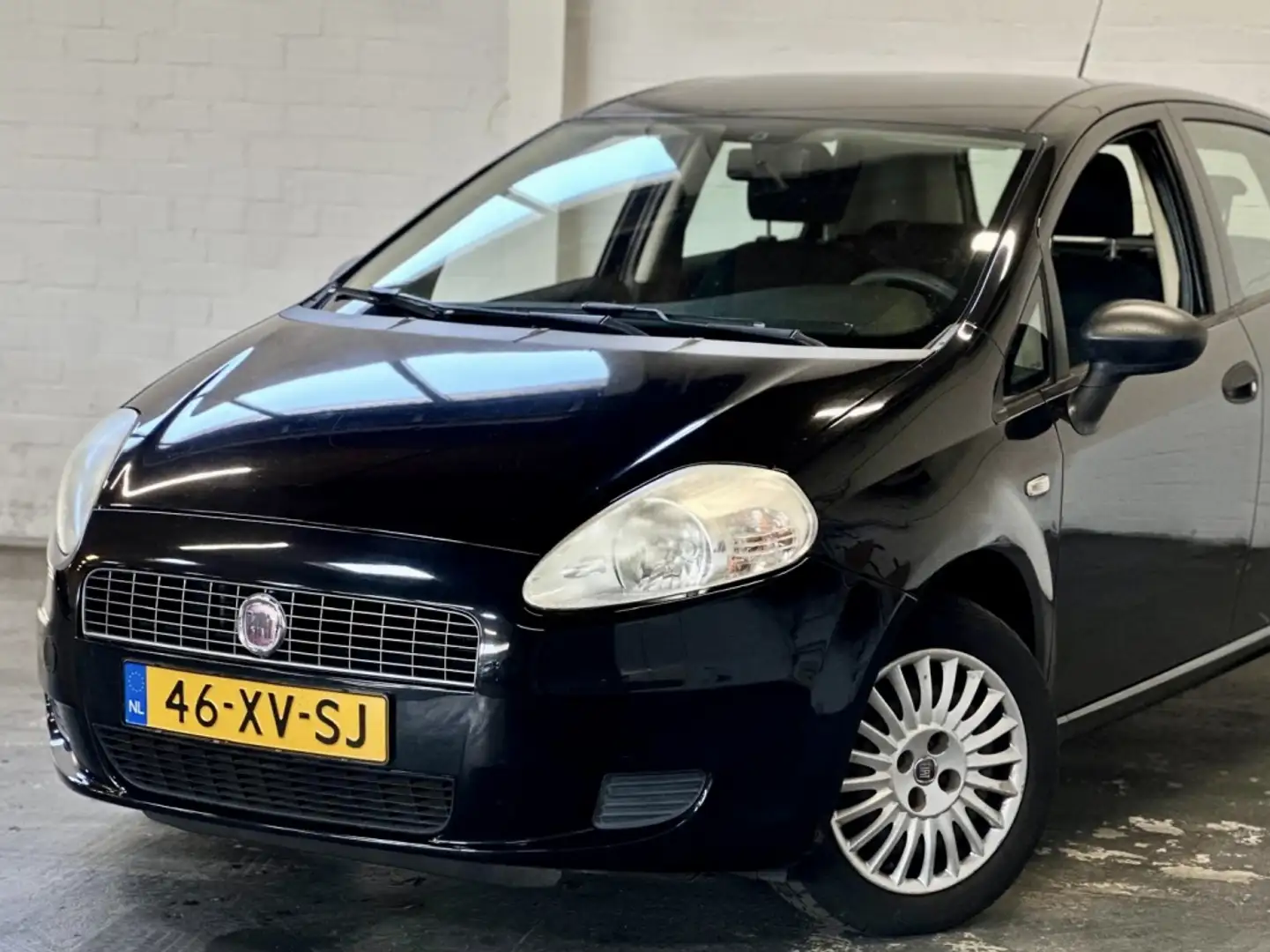 Fiat Grande Punto 1.2 Active |Airco |Nieuwe APK |Stuurbkr |5Deurs Schwarz - 2