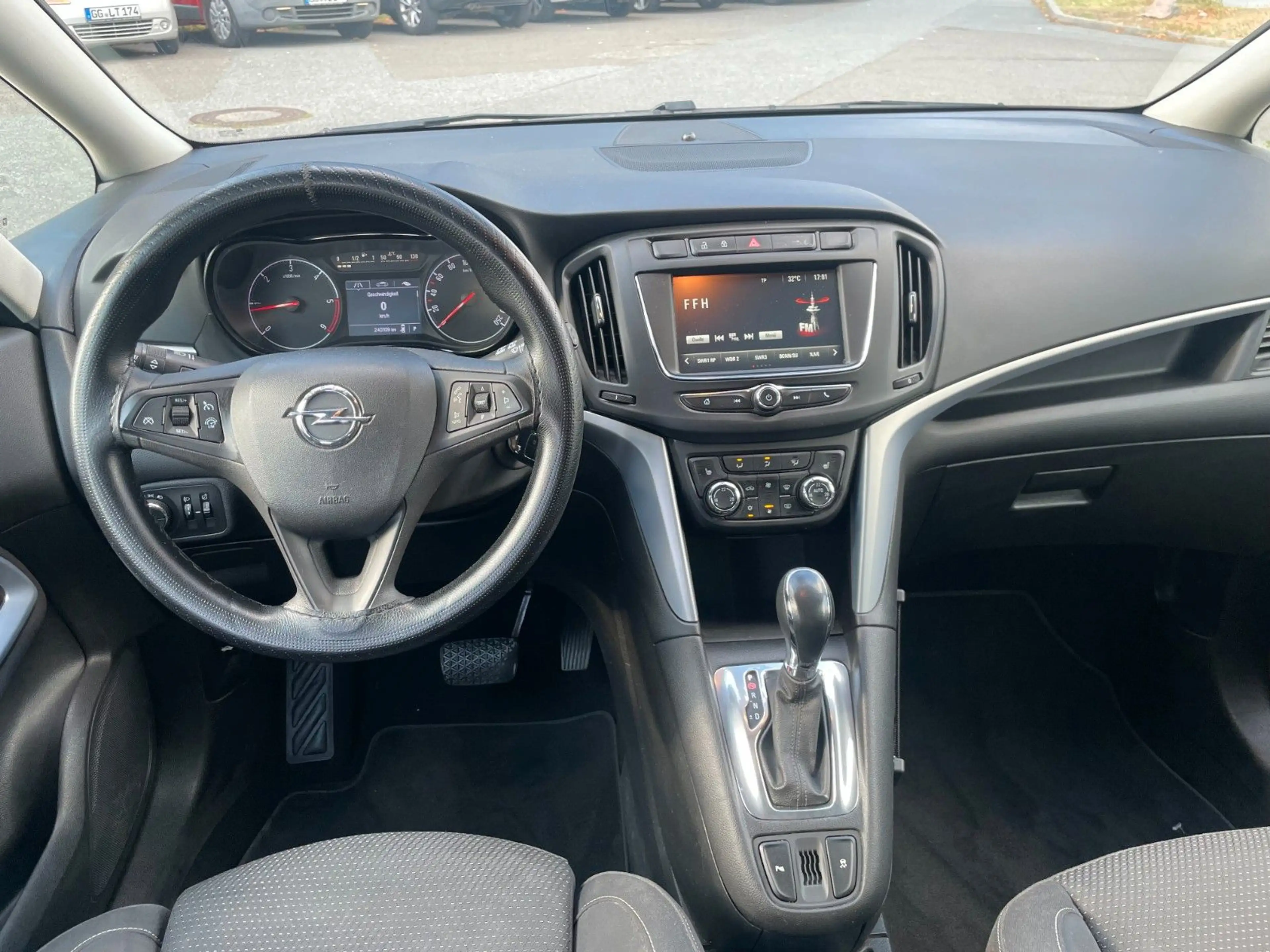 Opel Zafira Tourer 2.0 CDTI Buisenss Edition / 7 Sitz — photo 9