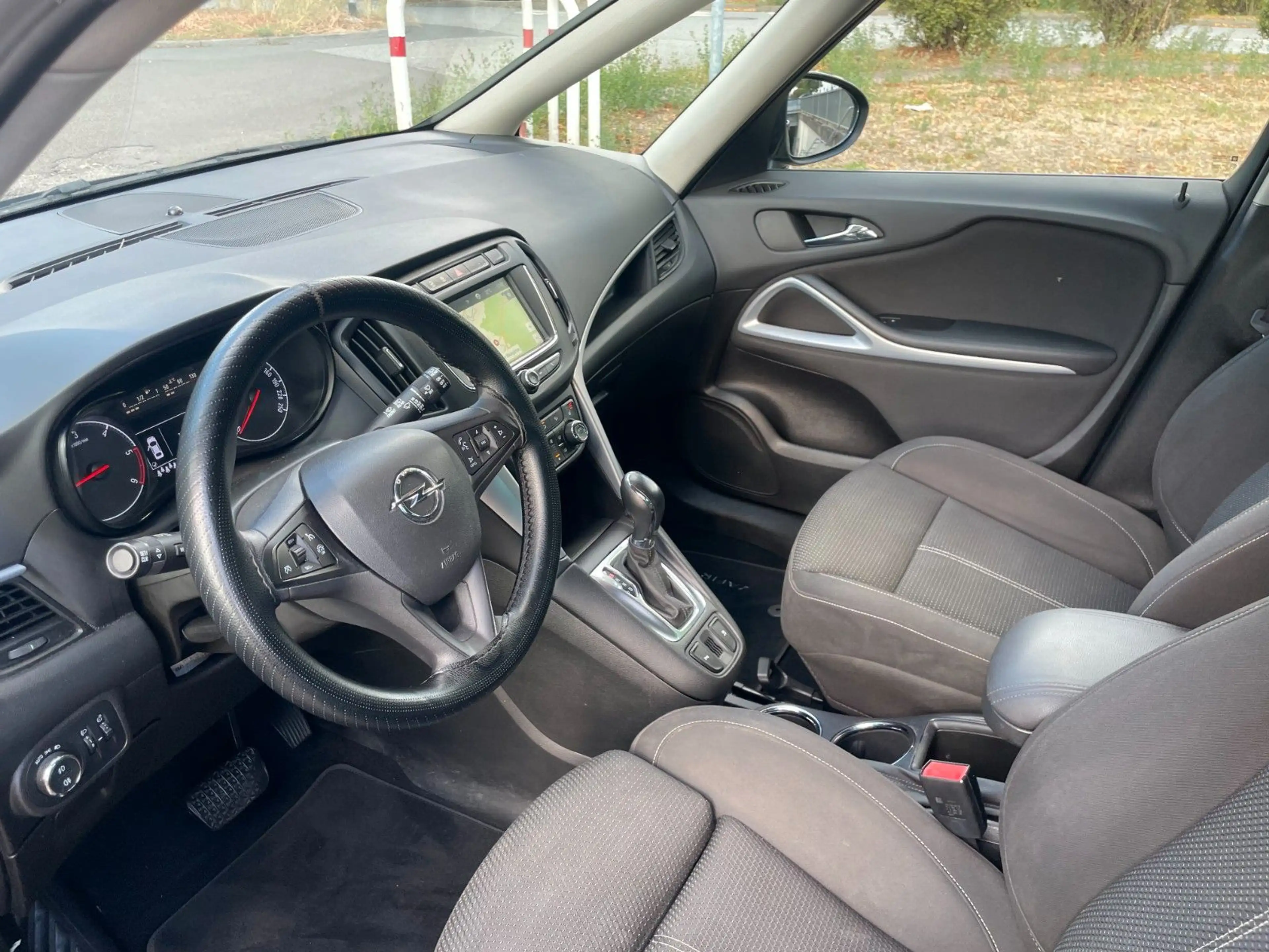 Opel Zafira Tourer 2.0 CDTI Buisenss Edition / 7 Sitz — photo 10