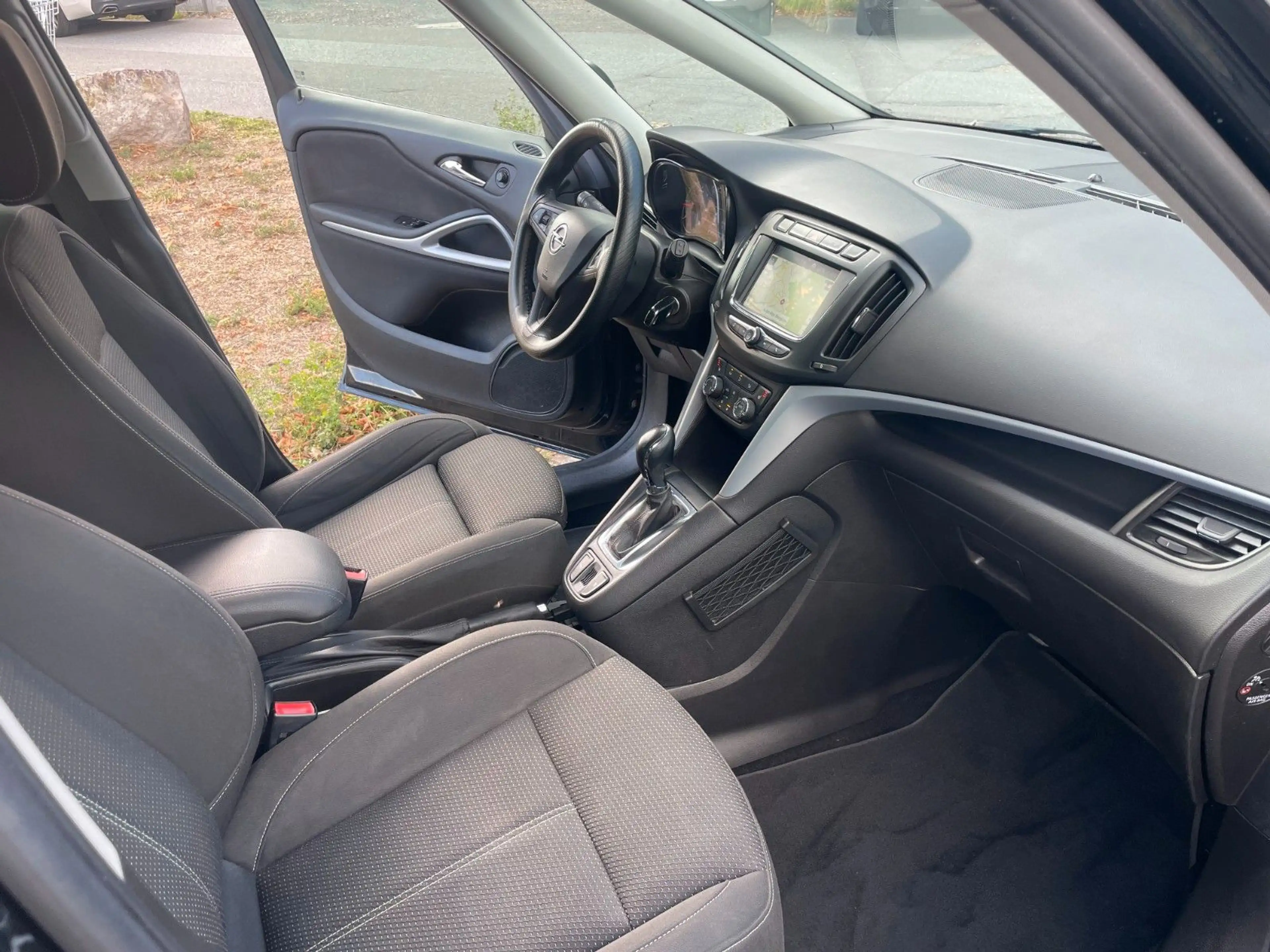 Opel Zafira Tourer 2.0 CDTI Buisenss Edition / 7 Sitz — photo 11