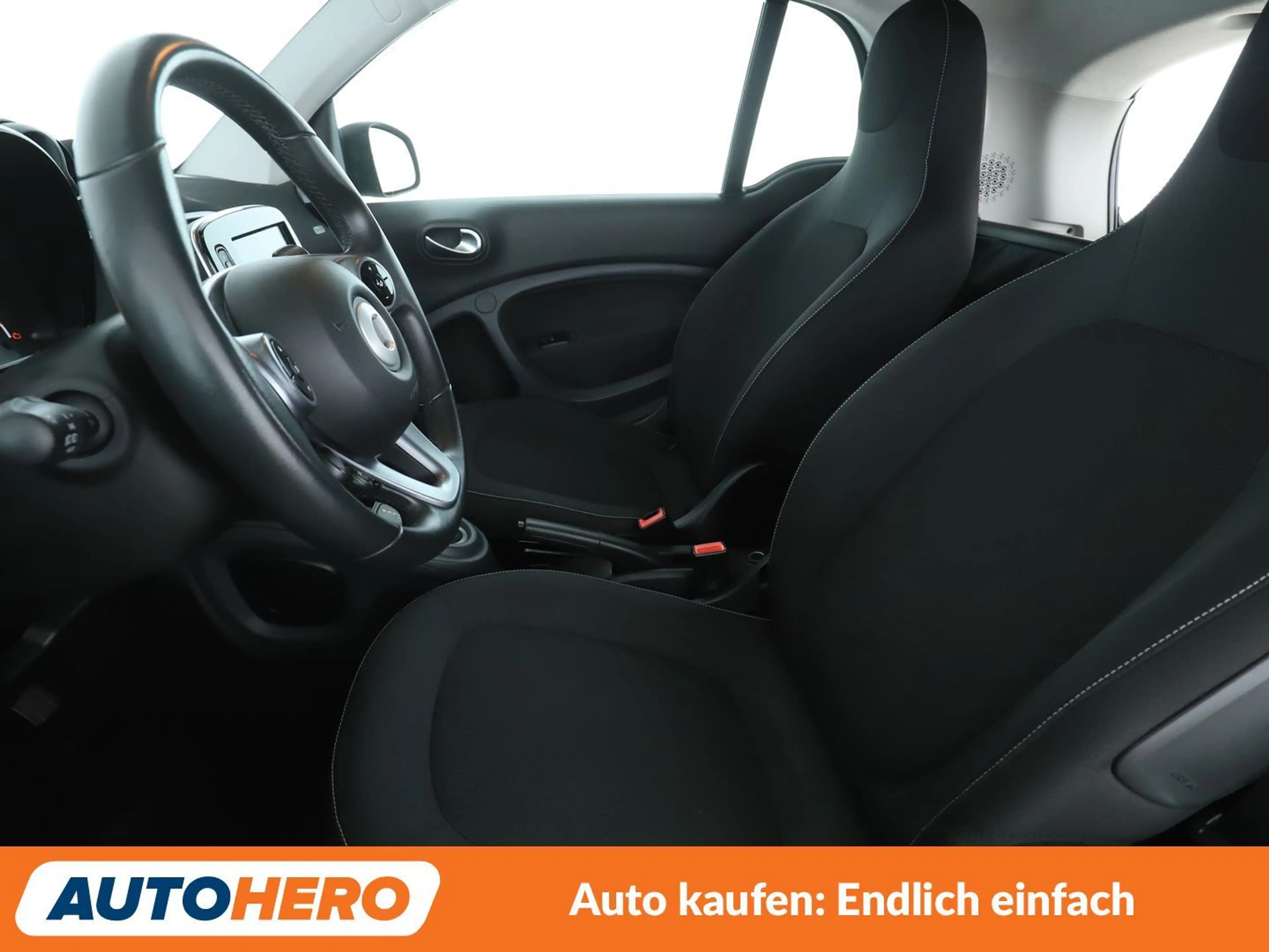 smart forTwo 1.0 passion Aut.*NAVI*SHZ*KLIMA*TEMPO*PANO* — photo 10