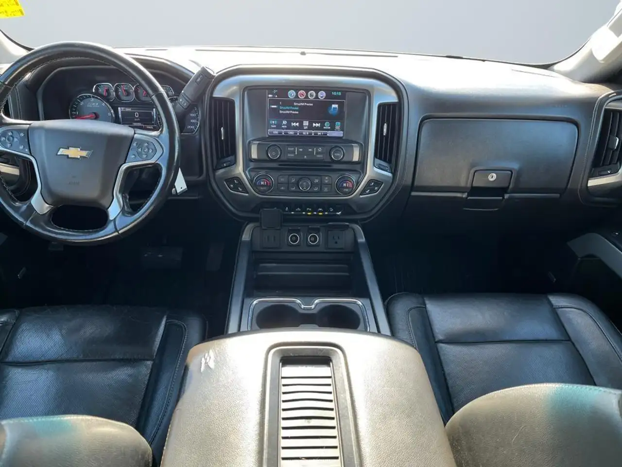 Chevrolet Silverado 1500 снимка Chevrolet Silverado 1500