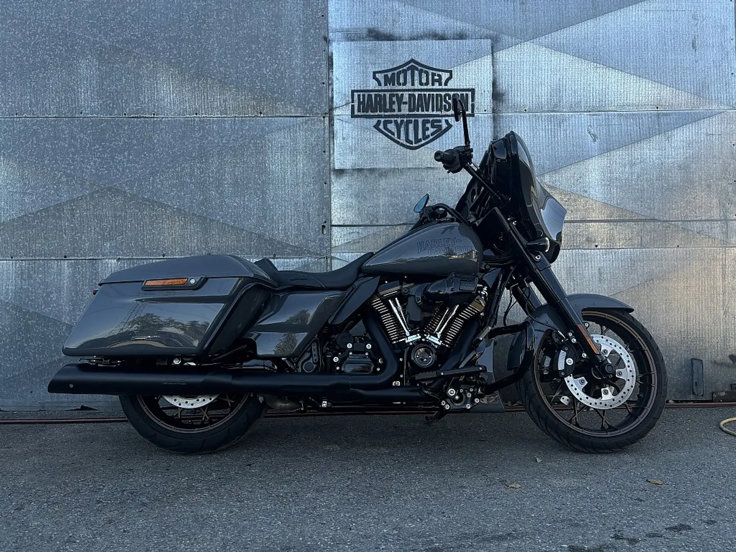 Harley-Davidson Street Glide Street Glide ST Gri - 1