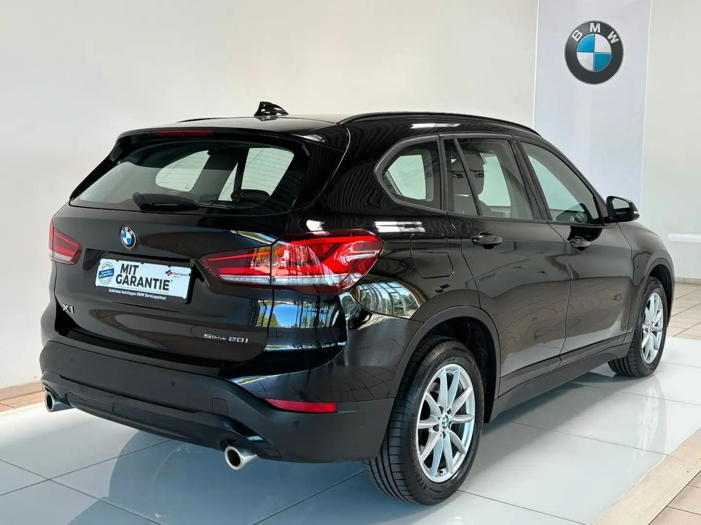 BMW X1 Aut. sDrive 20i LED Business-Paket Unfallfrei Noir - 2