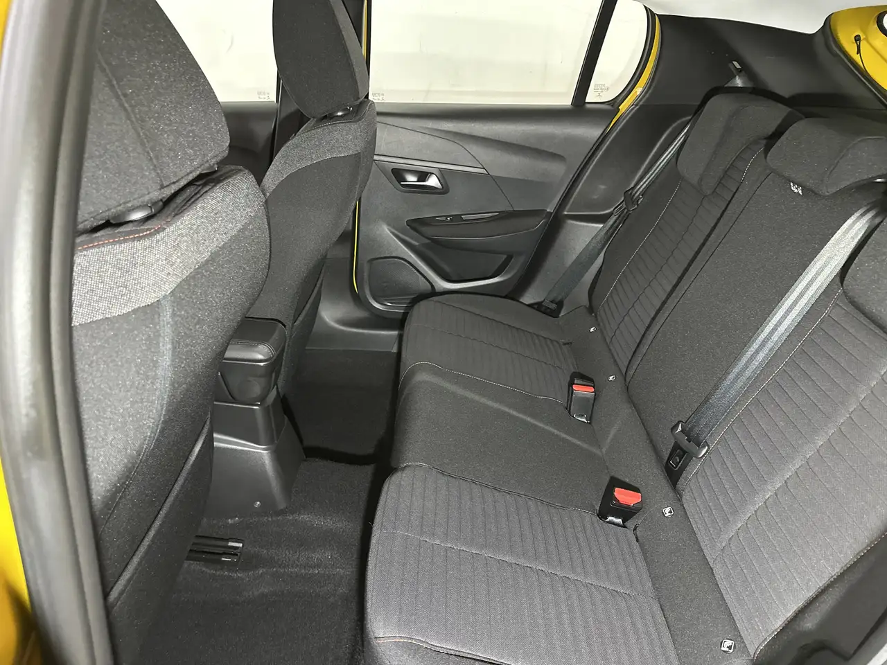 Peugeot 208 Active Pack 12