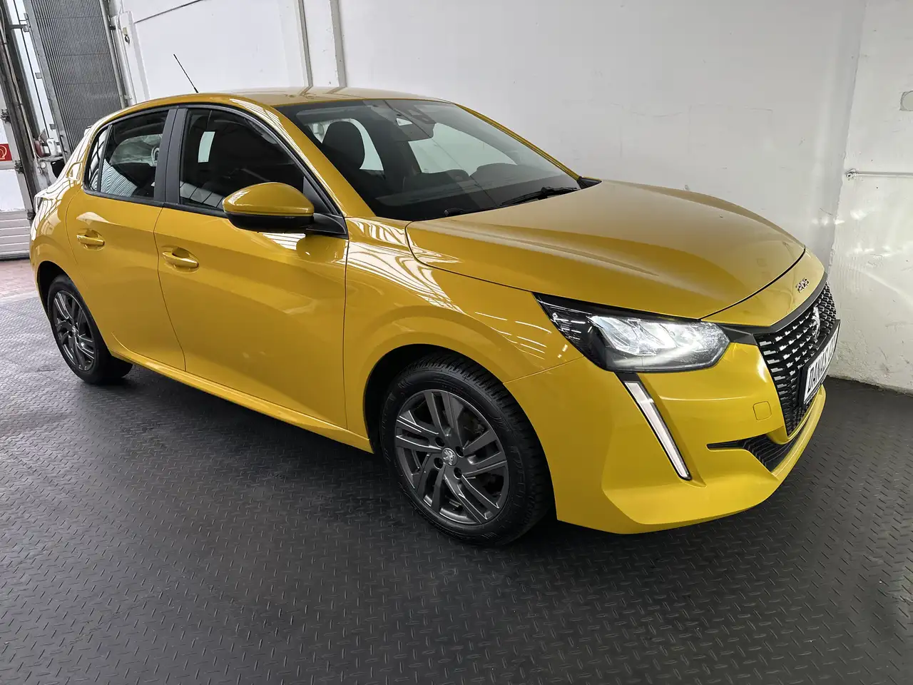 Peugeot 208 Active Pack 6