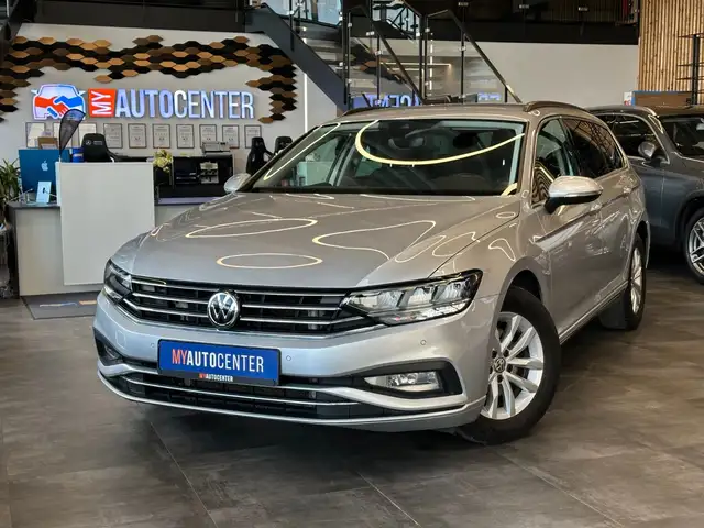 Volkswagen Passat main image