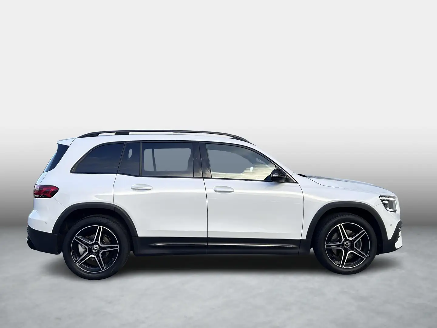 Mercedes-Benz GLB 200 Business Solution AMG | Stoelverwarming | Sfeerver Wit - 2