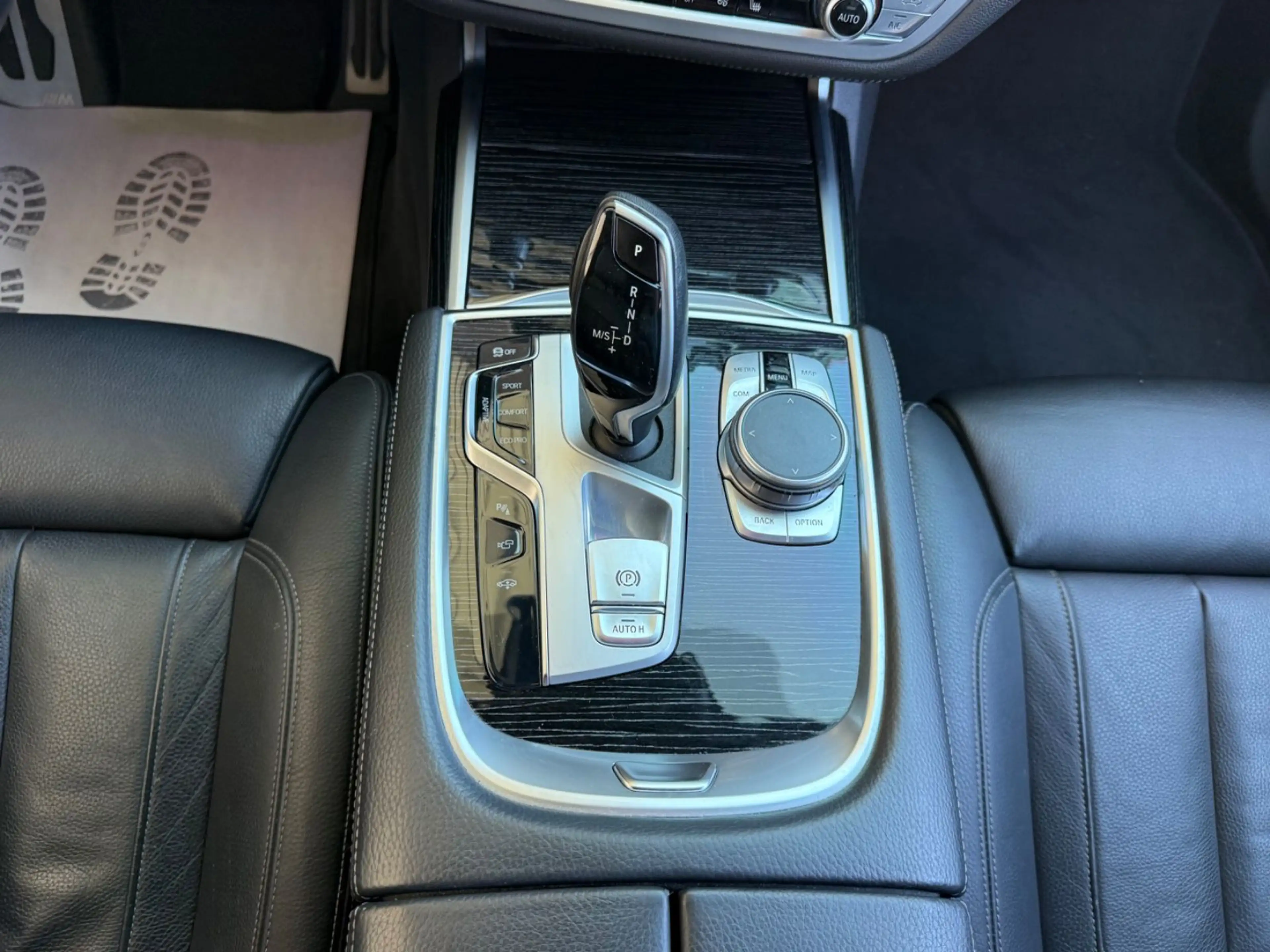 BMW 730 d M Sport B&W Laser Kam360 Soft Massage HUD — photo 26