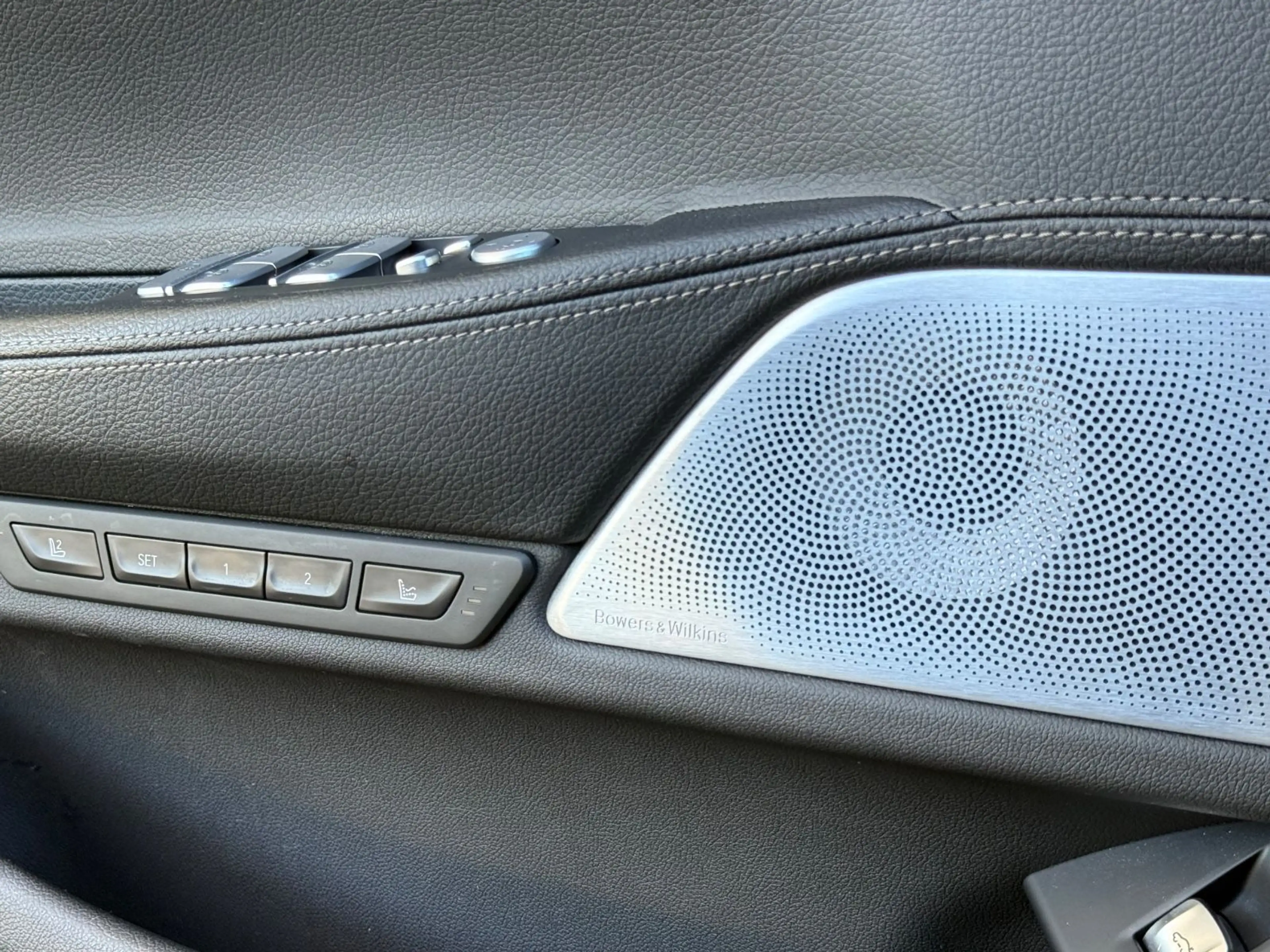 BMW 730 d M Sport B&W Laser Kam360 Soft Massage HUD — photo 21
